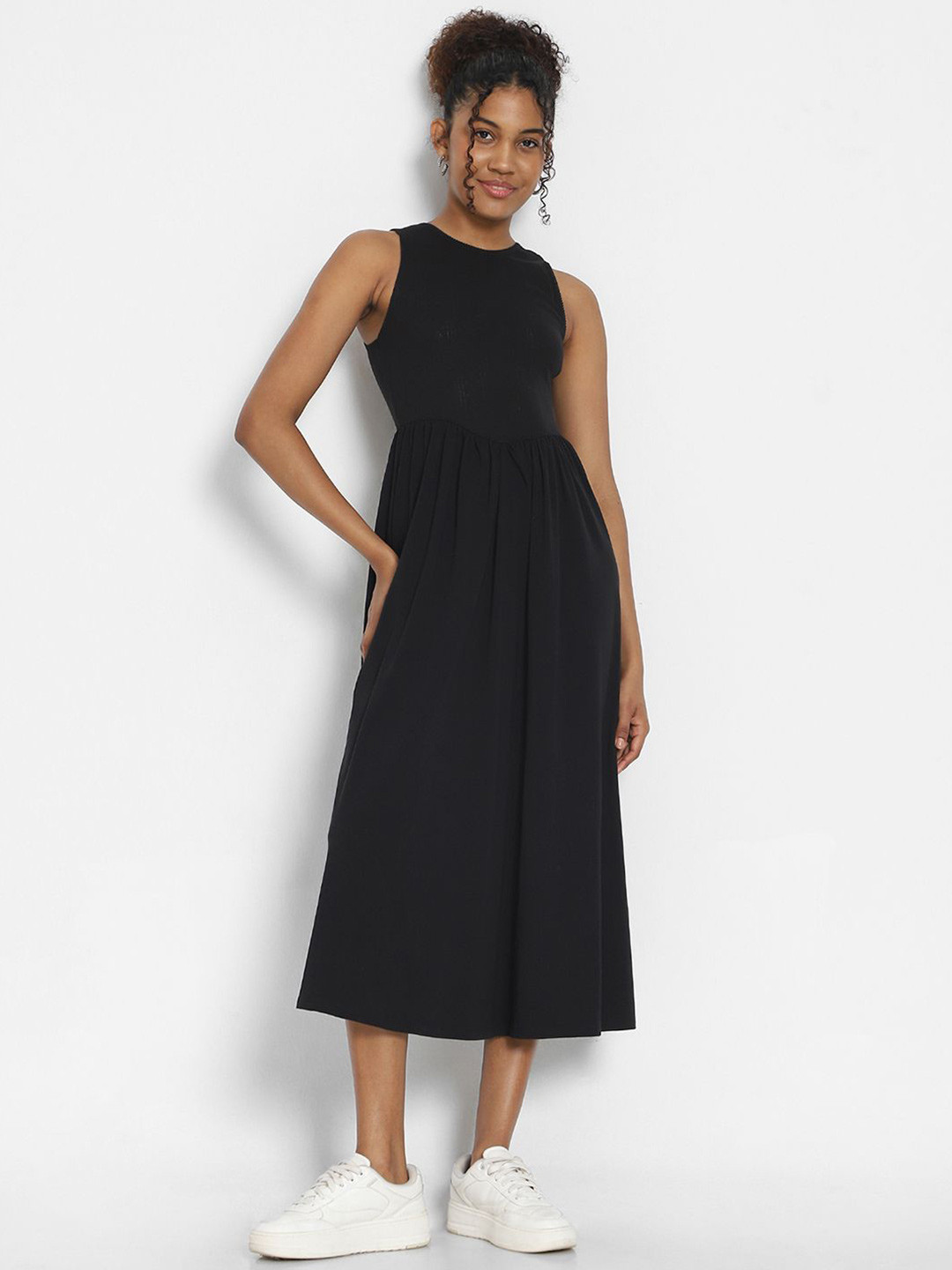 AMERICAN EAGLE OUTFITTERS Fit And Flare Midi Dress
