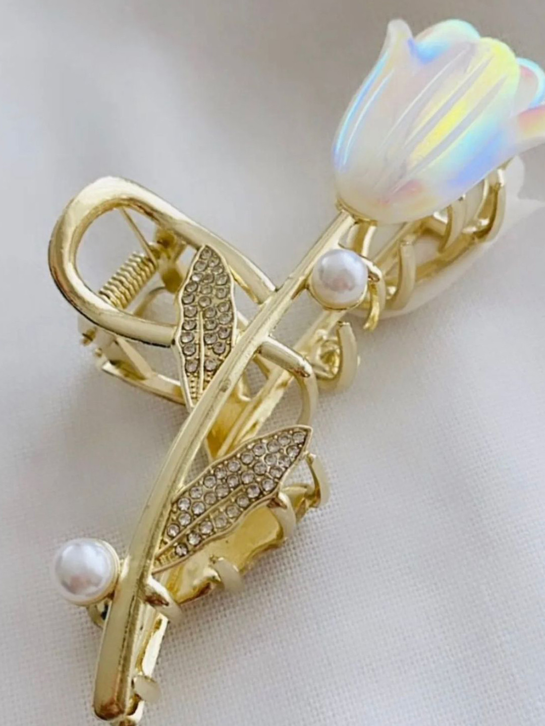 Blubby Women Floral Claw Clip