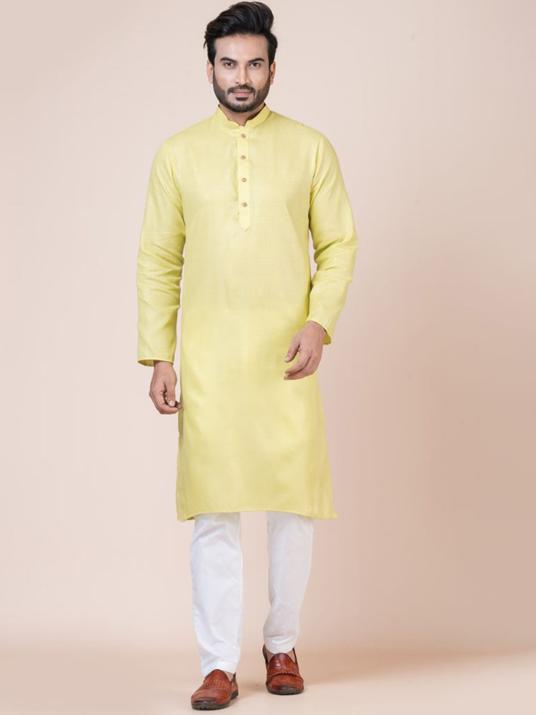 Nawaz's Kurta Men Mandarin Collar Kurta with Pyjamas