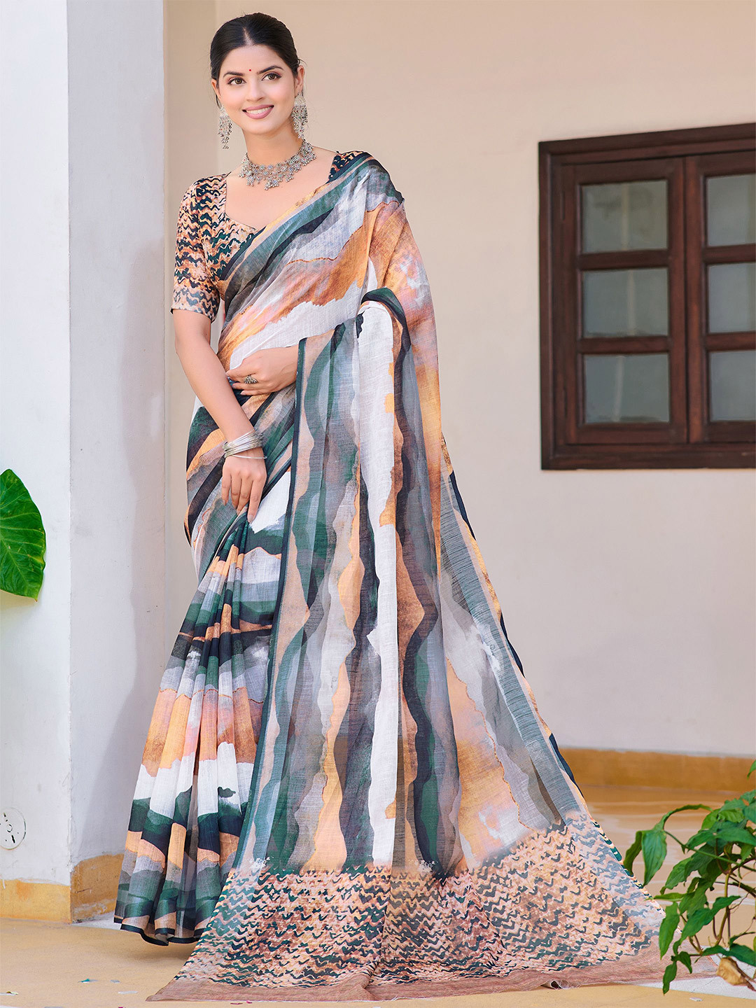 Anouk Striped Abstract Printed Saree With Unstitched Blouse Piece
