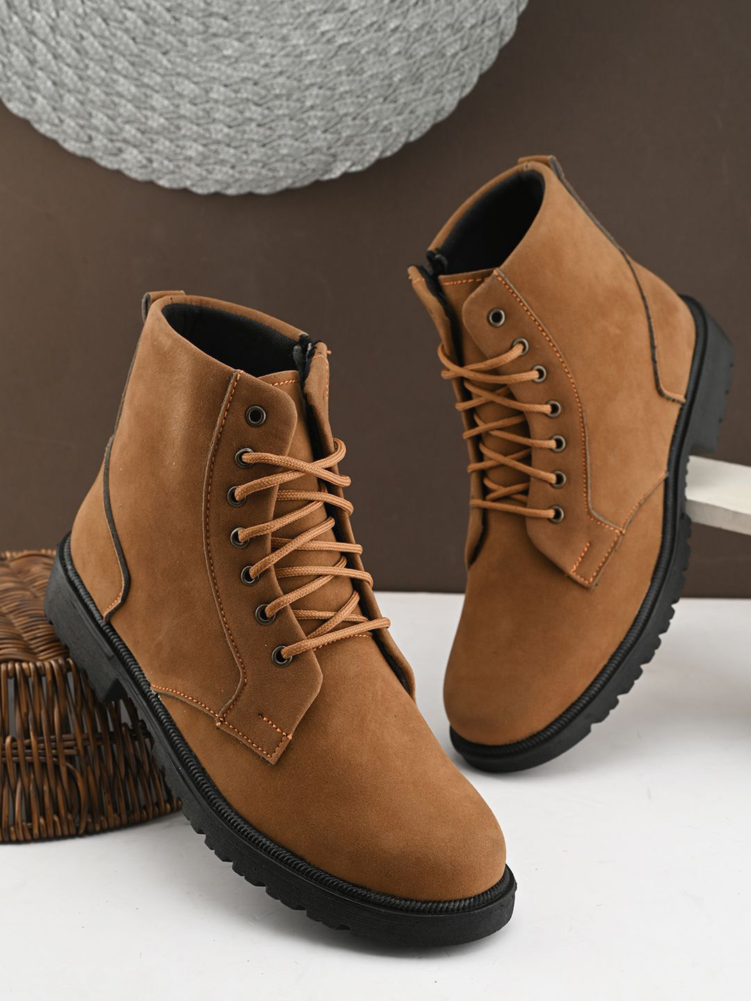 ARIWA Men Block Heeled Boots