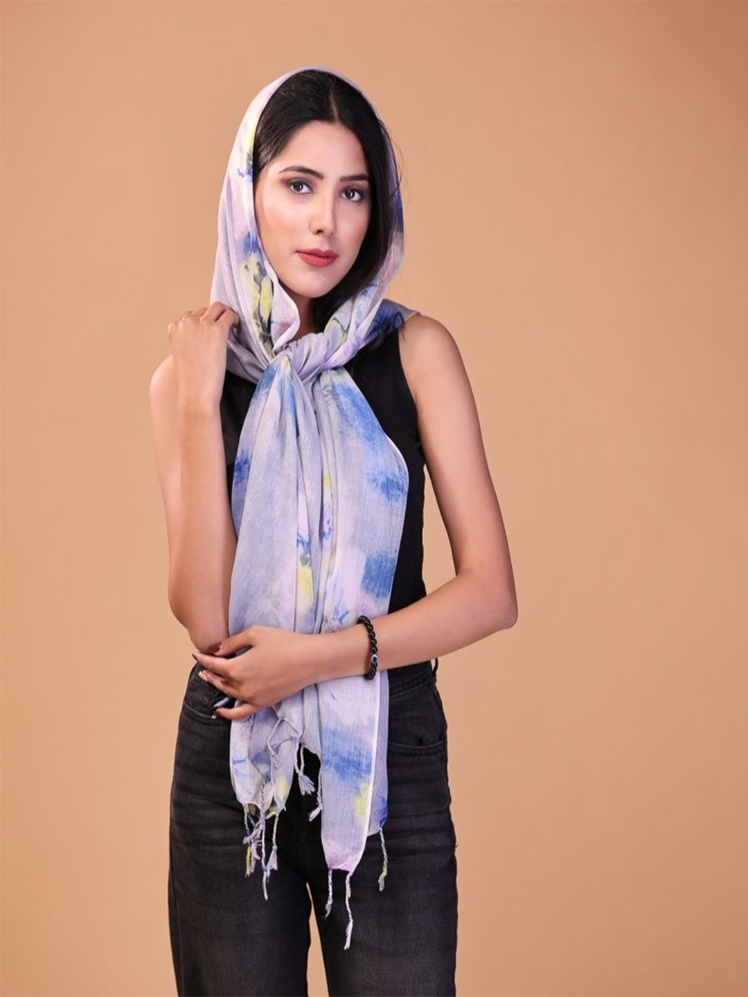 THE SHAWL STUDIO Women Big Flower Printed Stole