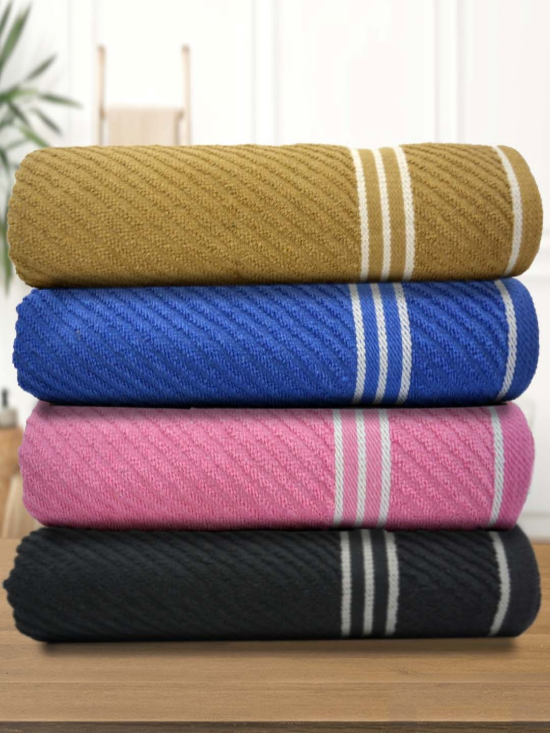 Myntra Elegant Homes Pink And Blue 4 Pieces Cotton 400 GSM Bath Towels