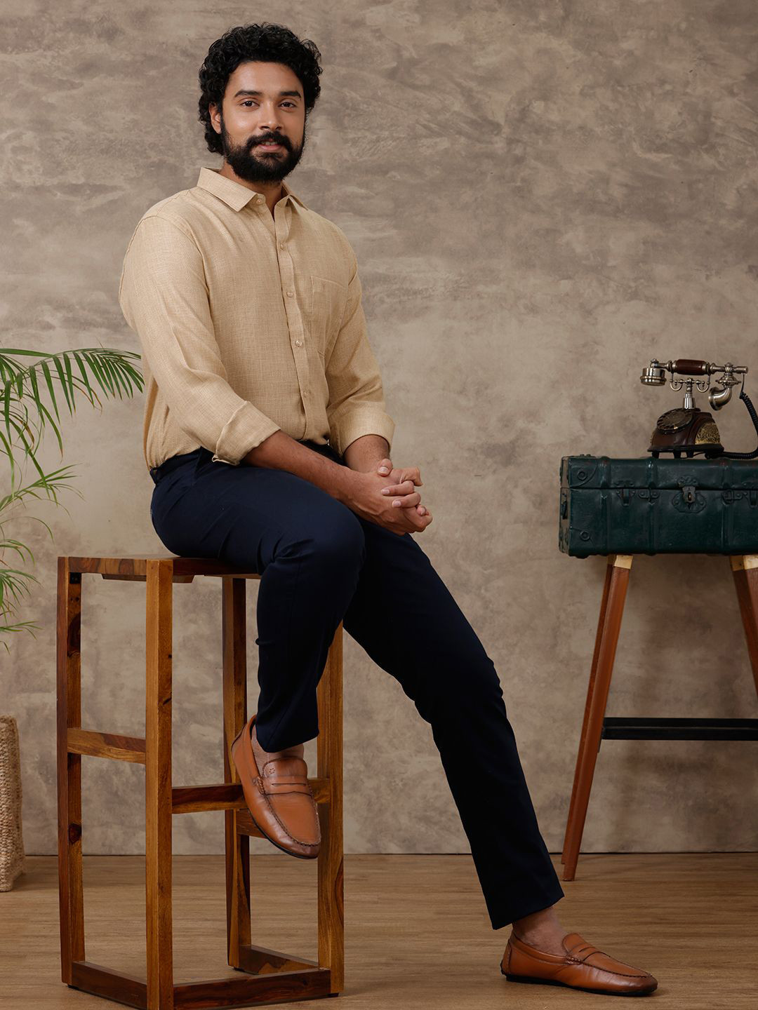 Ramraj Men Textured Spread Collar Cotton Shirts