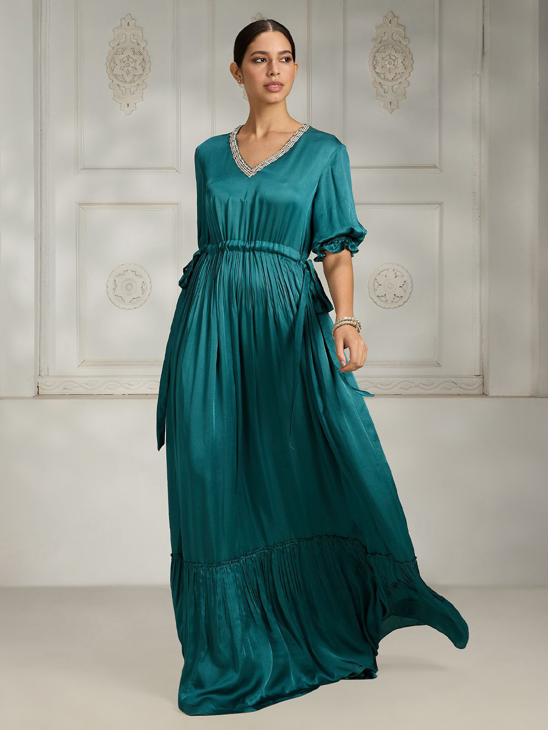 Rivaar By Rocky Star Solid  V-Neck Puff Sleeves Satin Maxi Dress