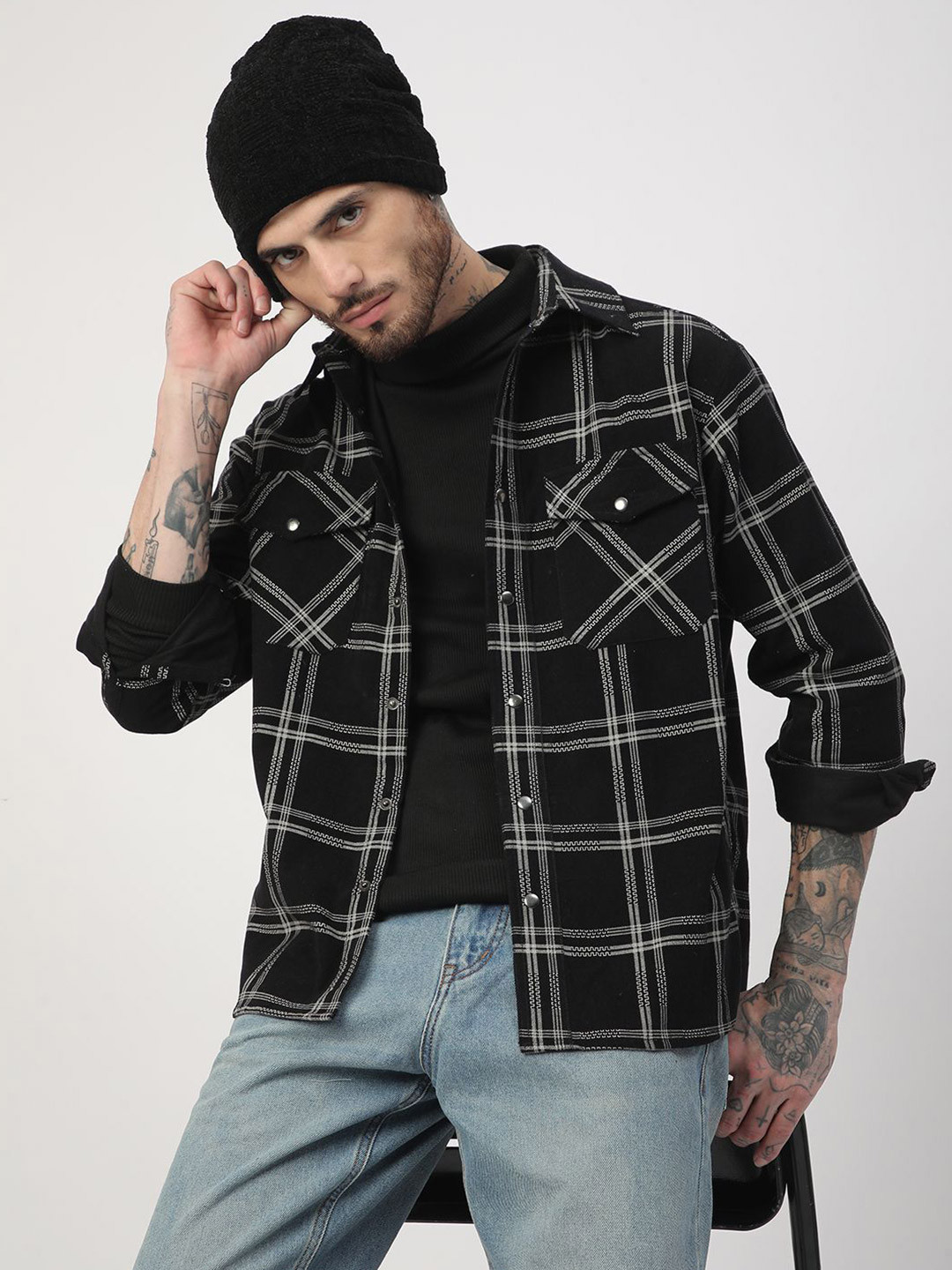 VASTRADO Men Checks Double Flap Pocket Corduroy OverSlim Fit Shirt