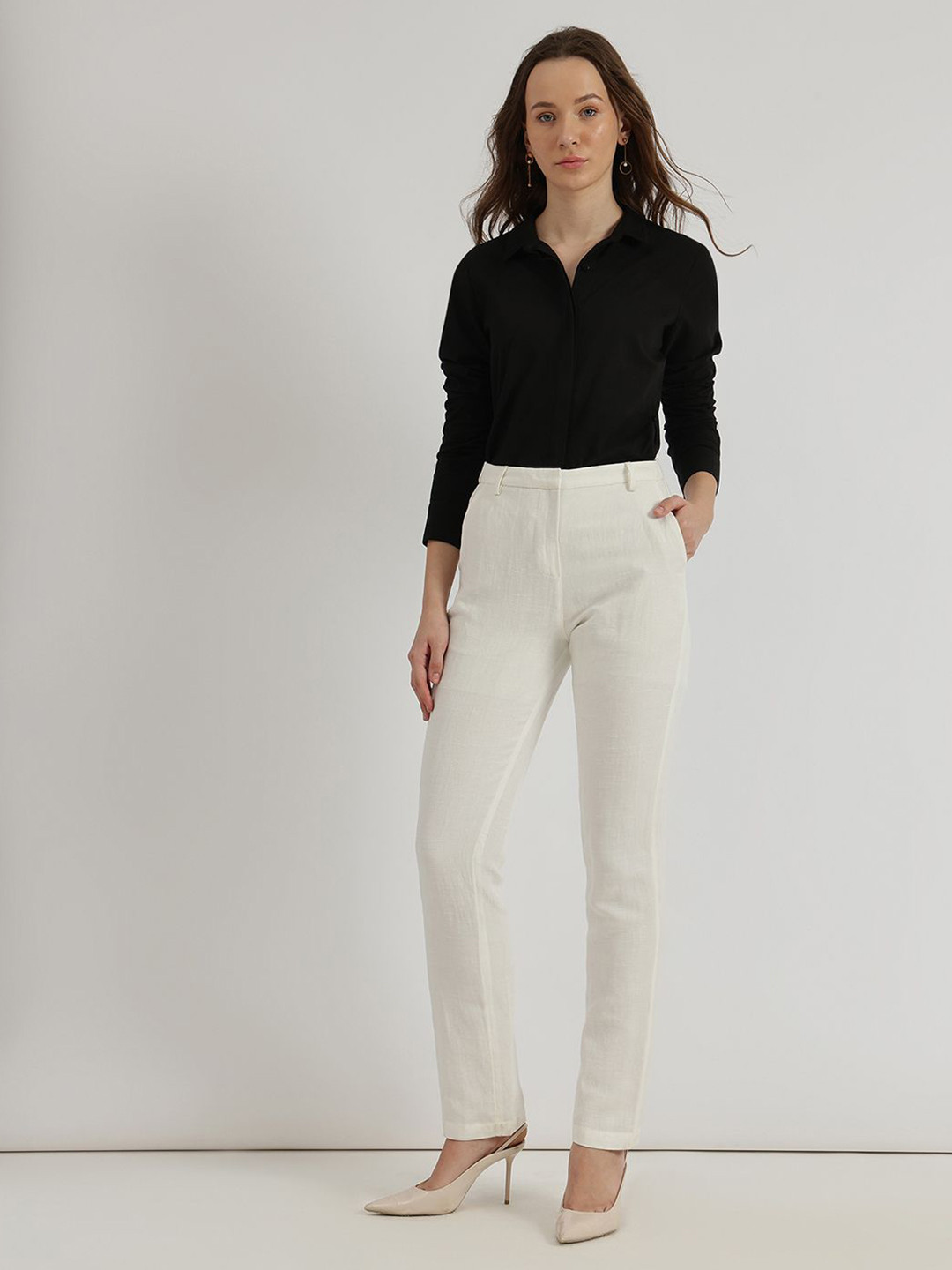 FableStreet Women Custom Tapered Fit Mi Rise Linen Trousers