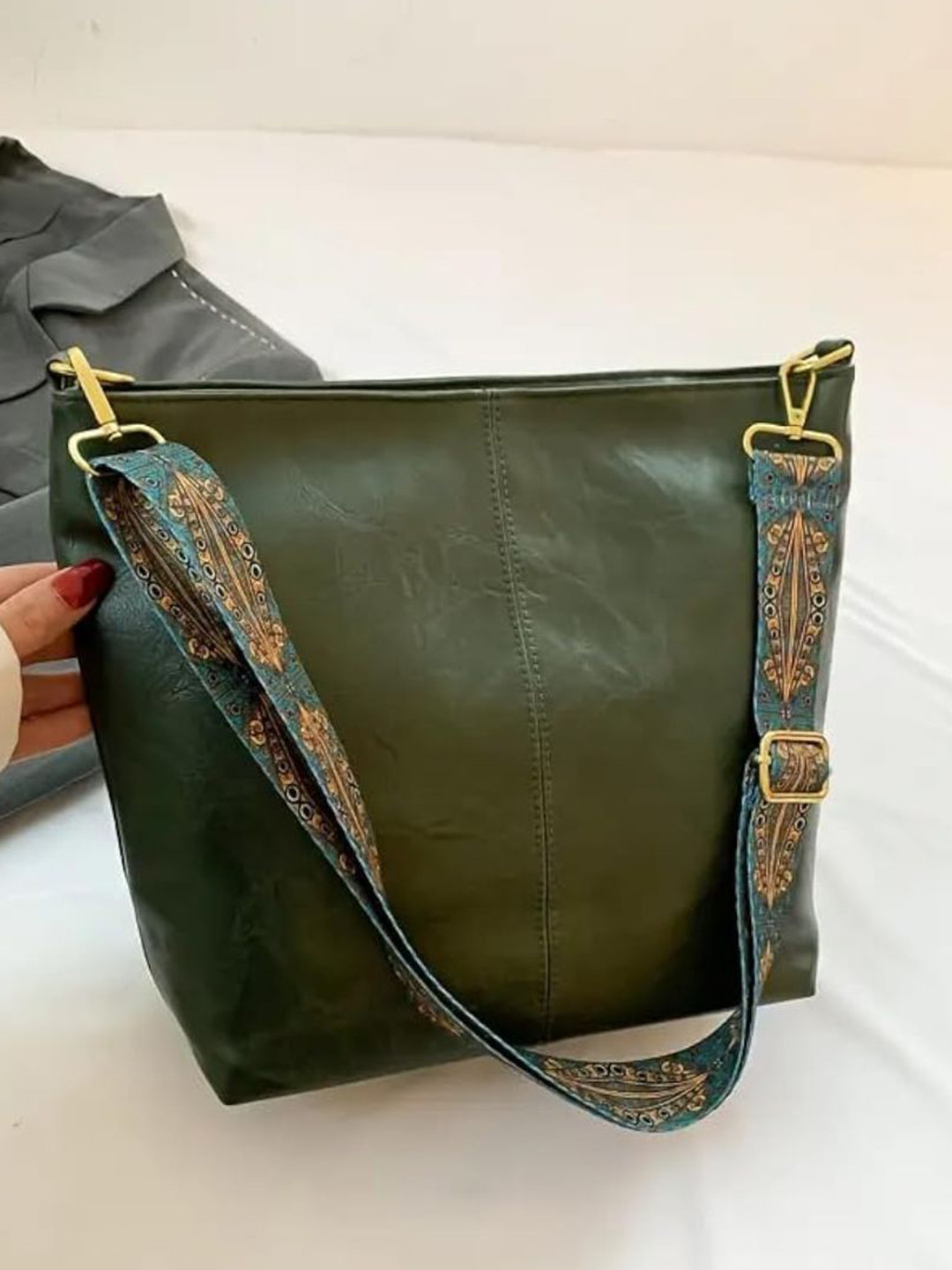ARDAN Solid Structured Crossbody Bag