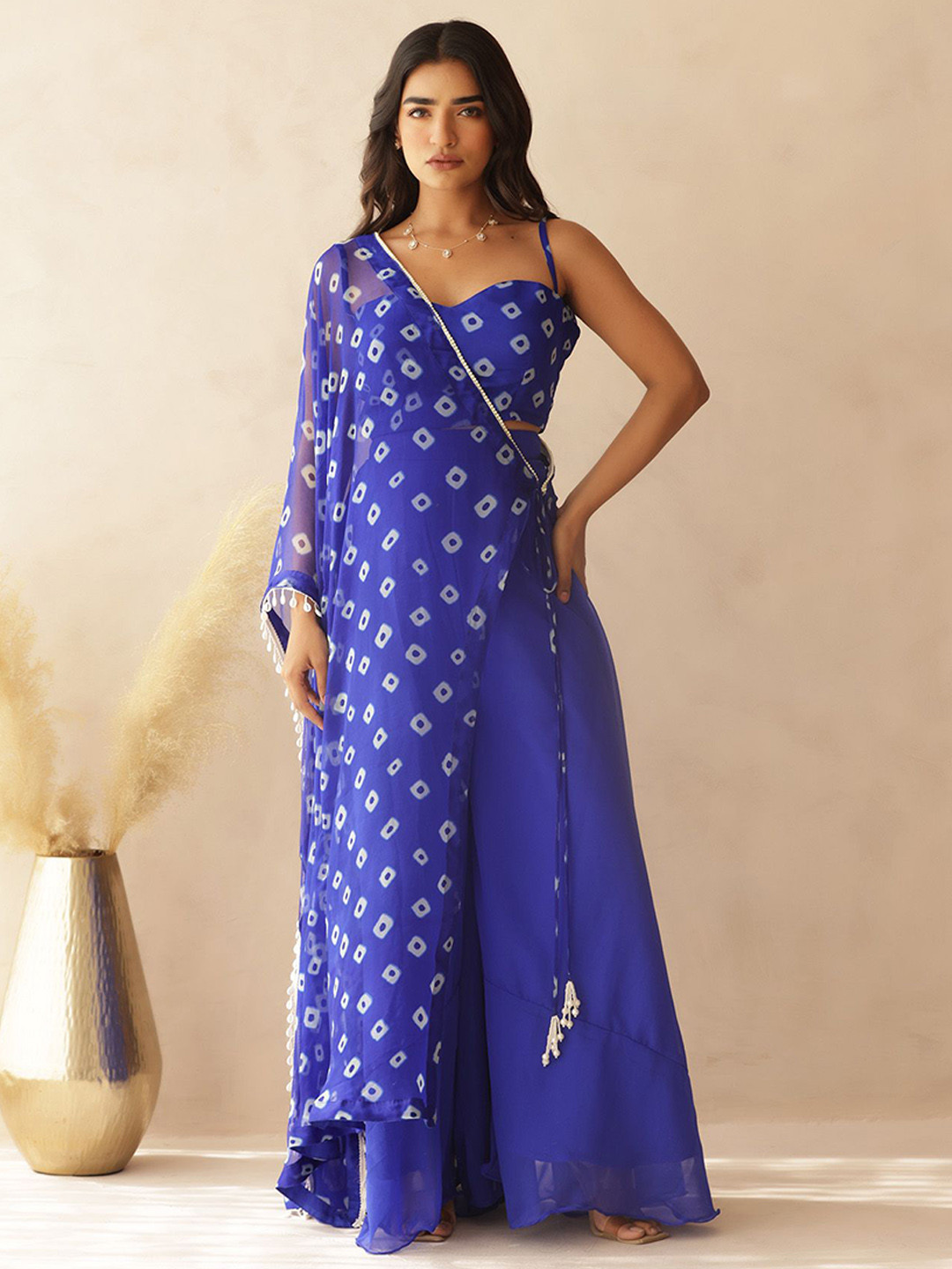 DEASHA INDIA Printed Shoulder Strap Neck Georgette Crop Top With Shrug & Palazzo