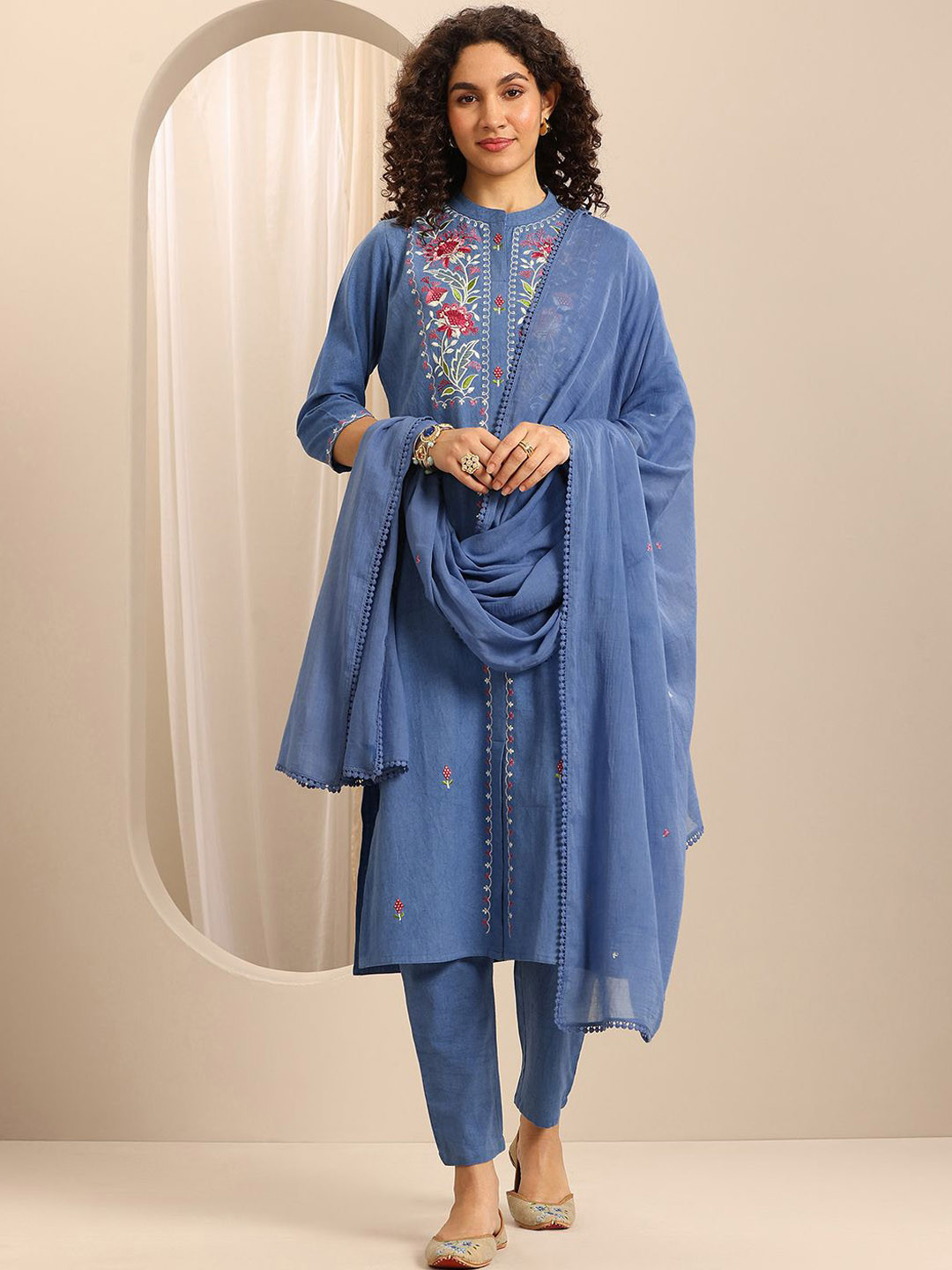 Libas Floral Embroidered Mandarin Collar Thread Work Kurta With Trousers & Dupatta