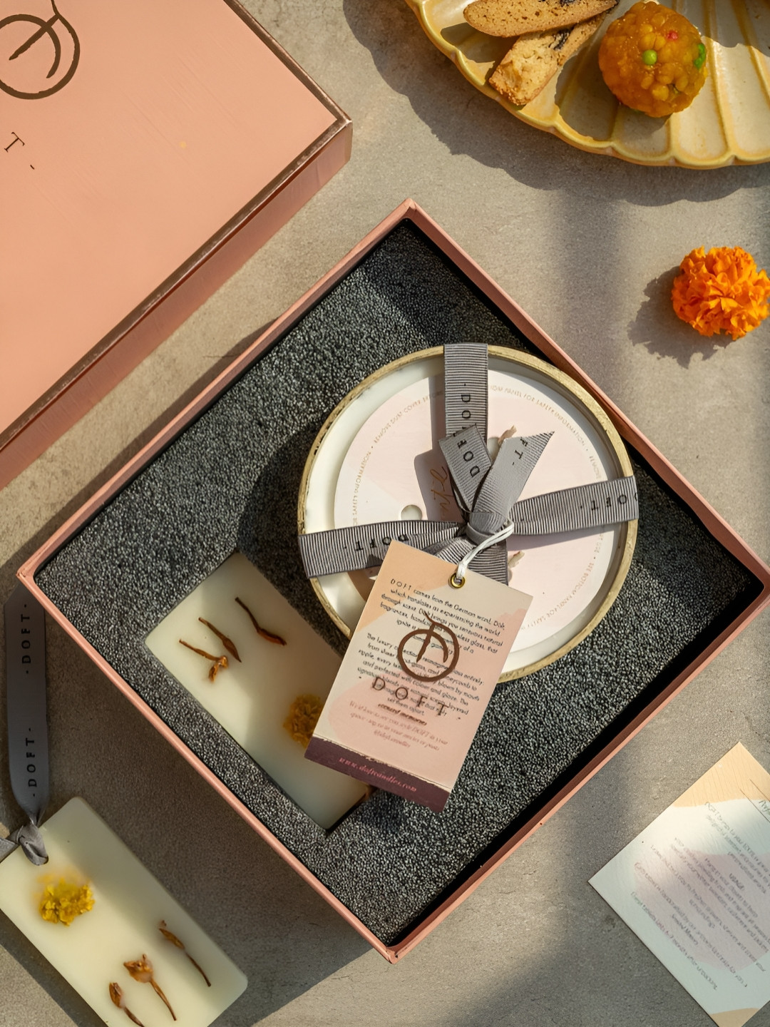 DOFT CANDLES Mini Foiled Bowl Gift Set 2Pcs 1 Wick Scented Solid Round Regular Jar Candles