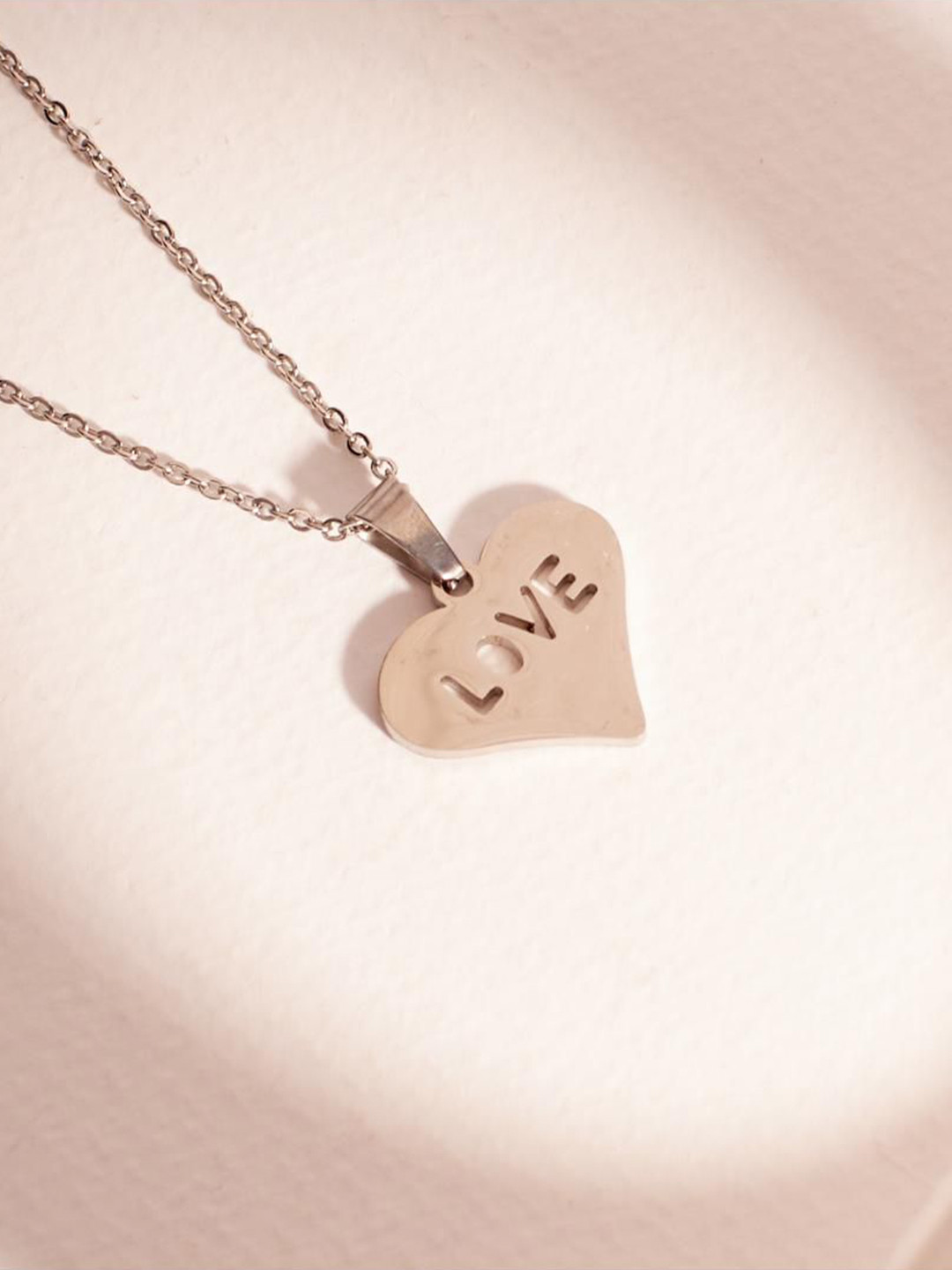 SALTY Stainless Steel Beloved Heart Shaped Pendant With Chain