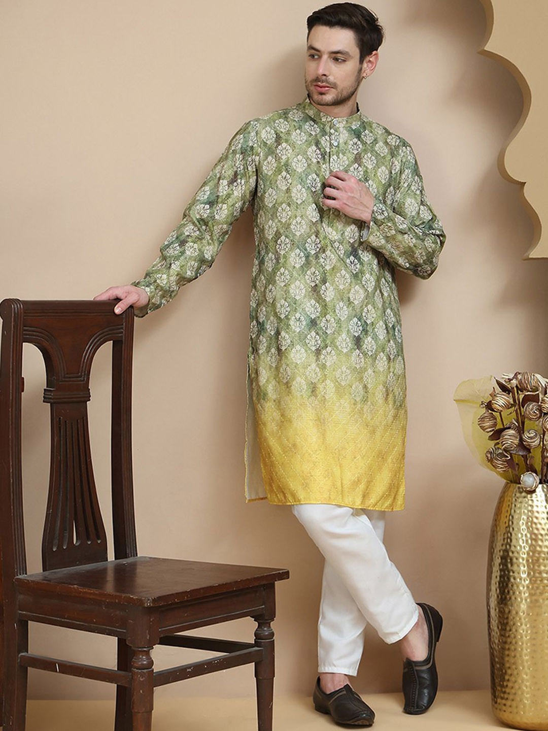 Jompers Ethnic Motifs Printed Mandarin Collar Thread Work tStraight Kurta With Pyjamas