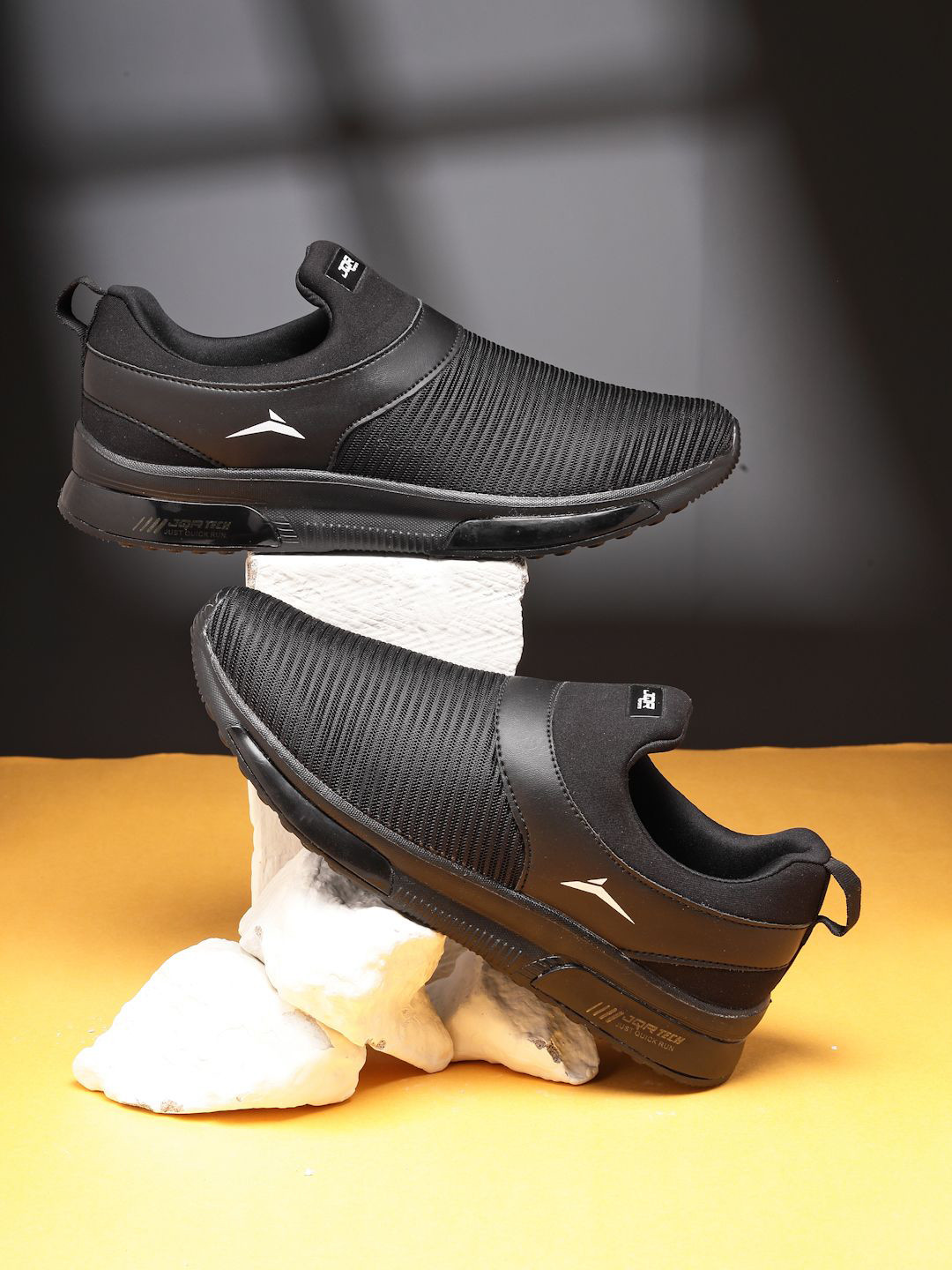 JQR MINERVA Men Walking Shoes