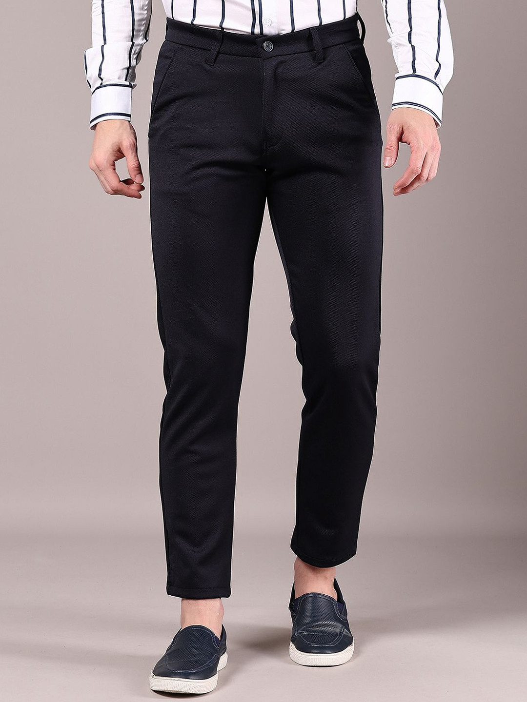 V-Mart Men Mid-Rise Regular Fit Four Way Streach Cotton Chinos