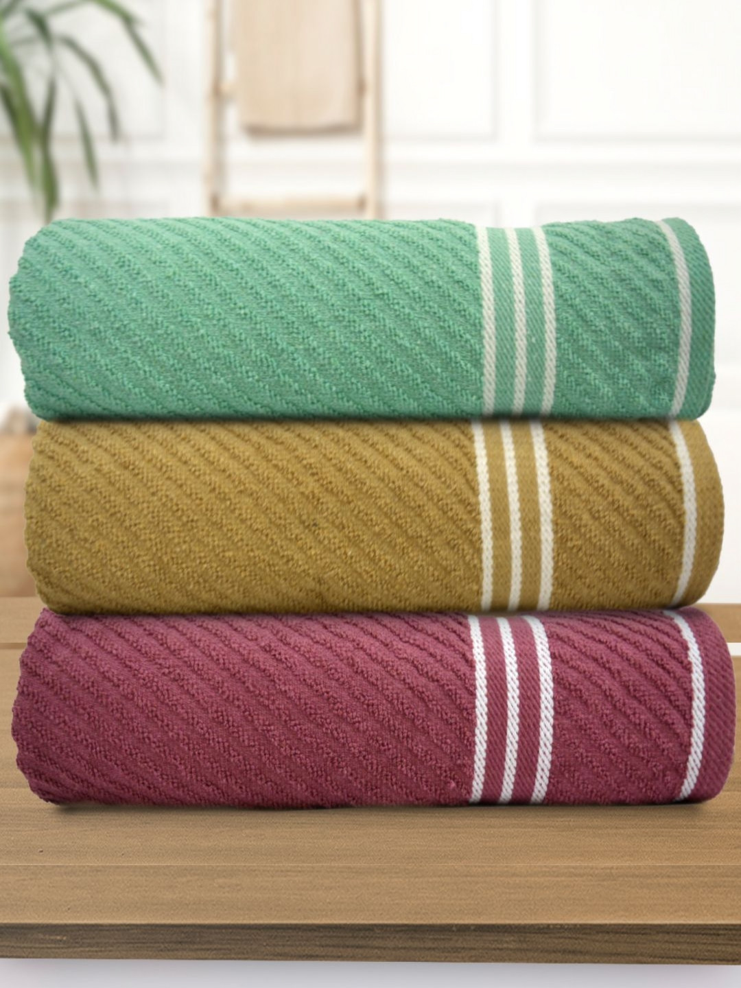 Myntra Elegant Homes Green And Pink 3 Pieces Cotton 400 GSM Bath Towels