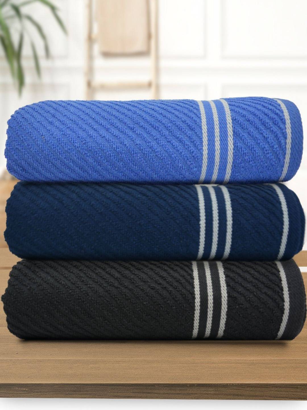 Myntra Elegant Homes Blue & Navy Blue 3 Pieces Cotton 400 GSM Bath Towel
