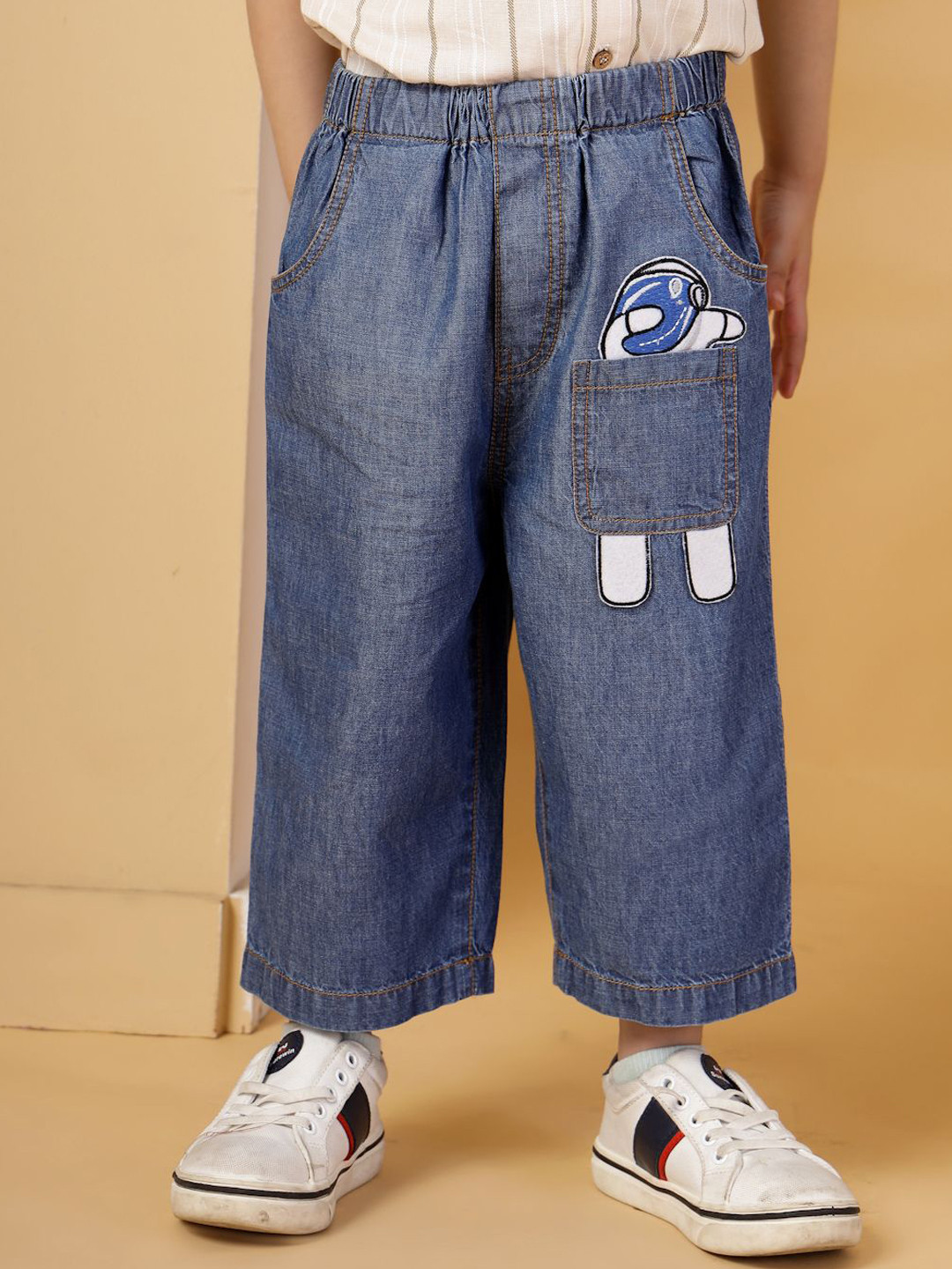 Budding Bees Boys Regular Fit Mid-Rise Light Fade Applique Jeans