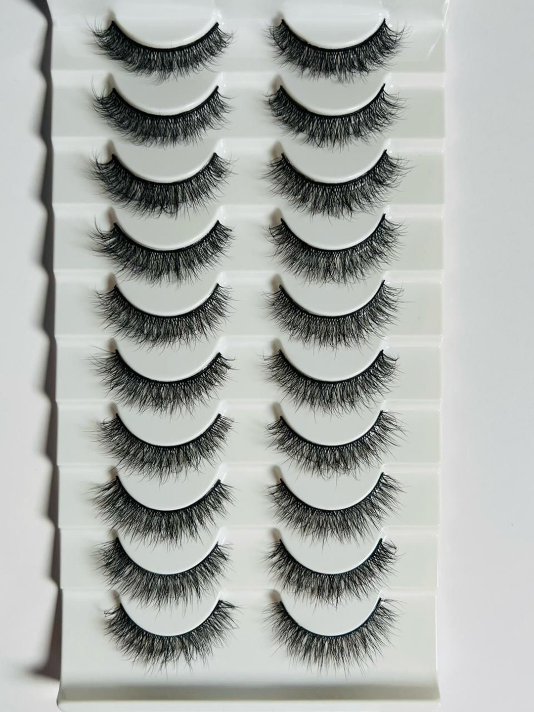 THE WINK STUDIO Set Of 10 False Mink Eyelashes