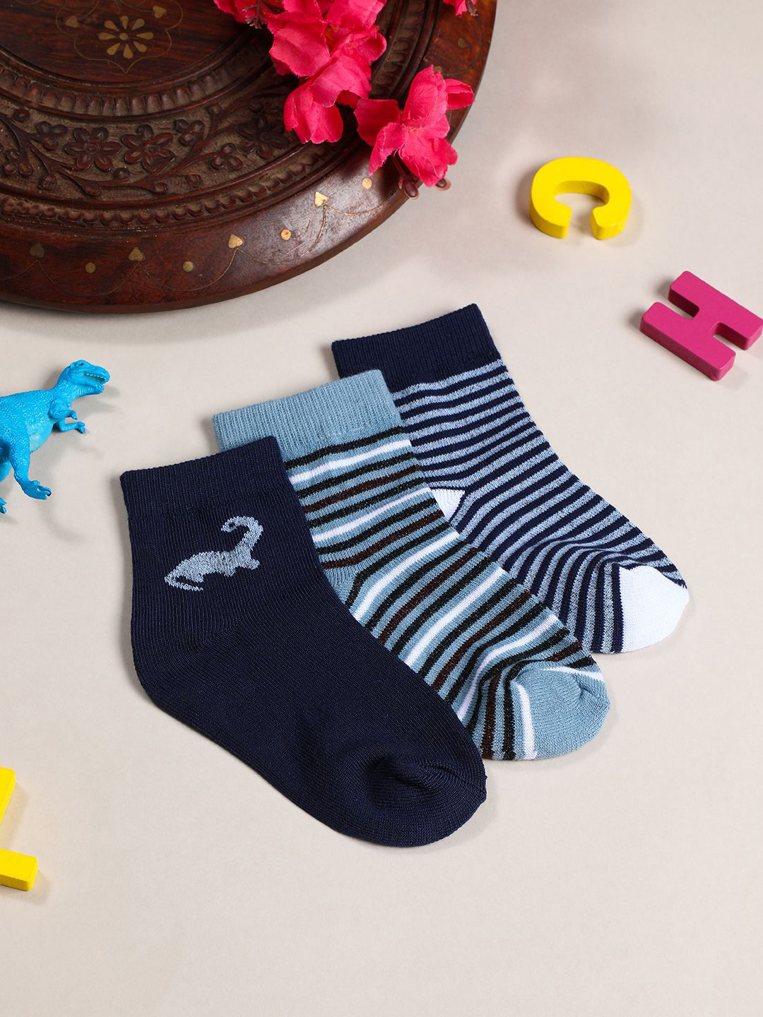 YK Boys Pack Of 3 Stripped Ankle Length Socks