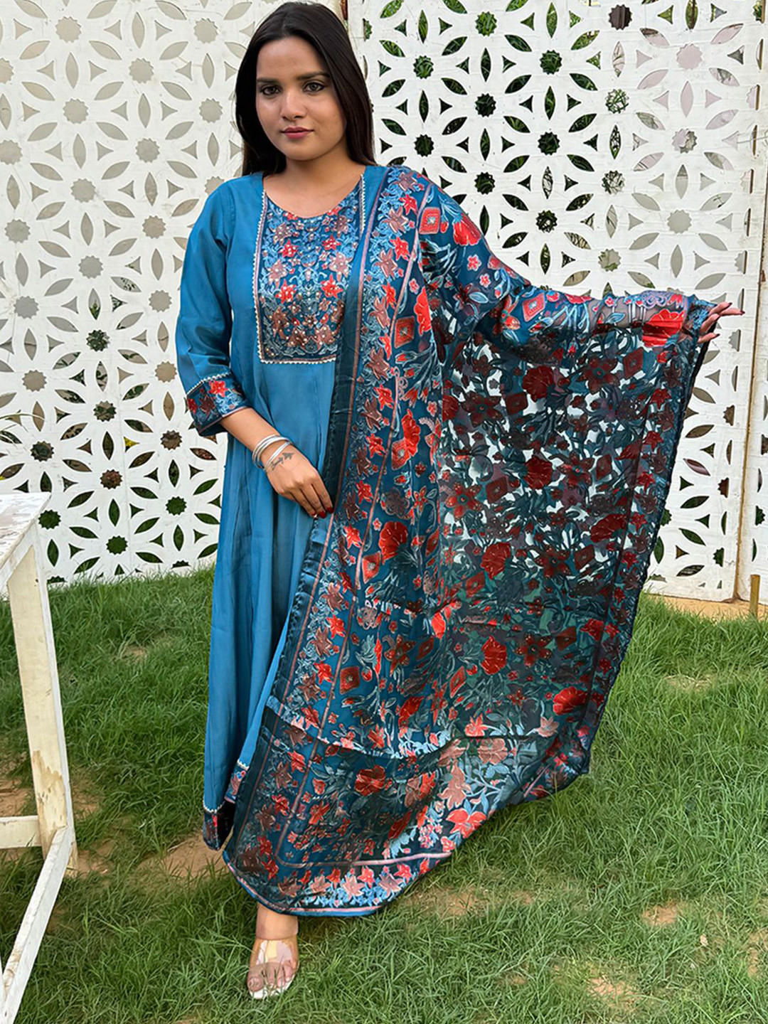 27 Drapes Women Ethnic Motifs Printed Round Neck Gown Dress Comes with a Dupatta
