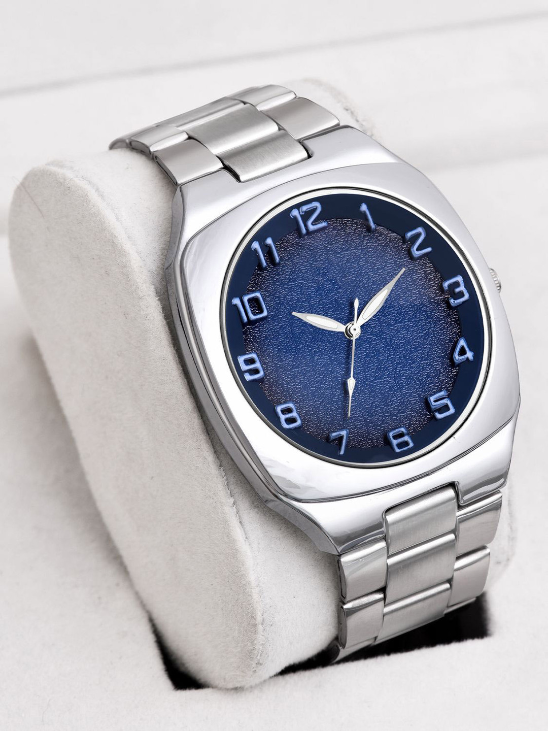 Shocknshop Men Dial & Stainless Steel Straps Analogue Watch MT414