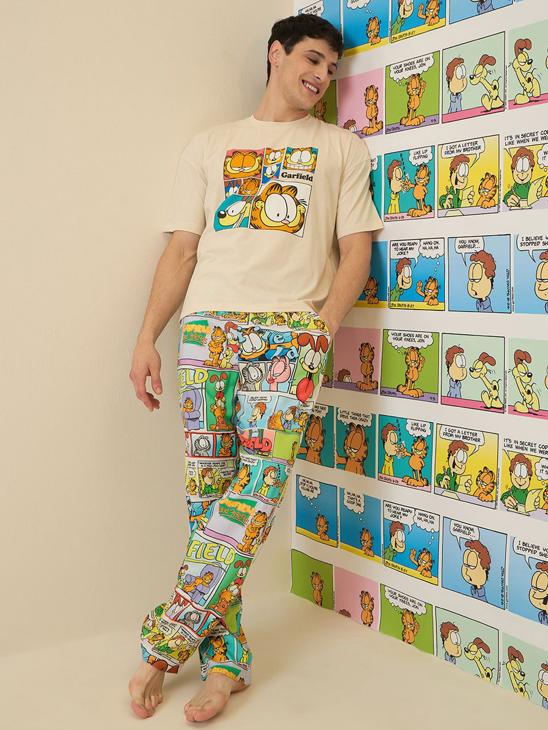 Sweet Dreams Men Garfield Characters Pyjama Set