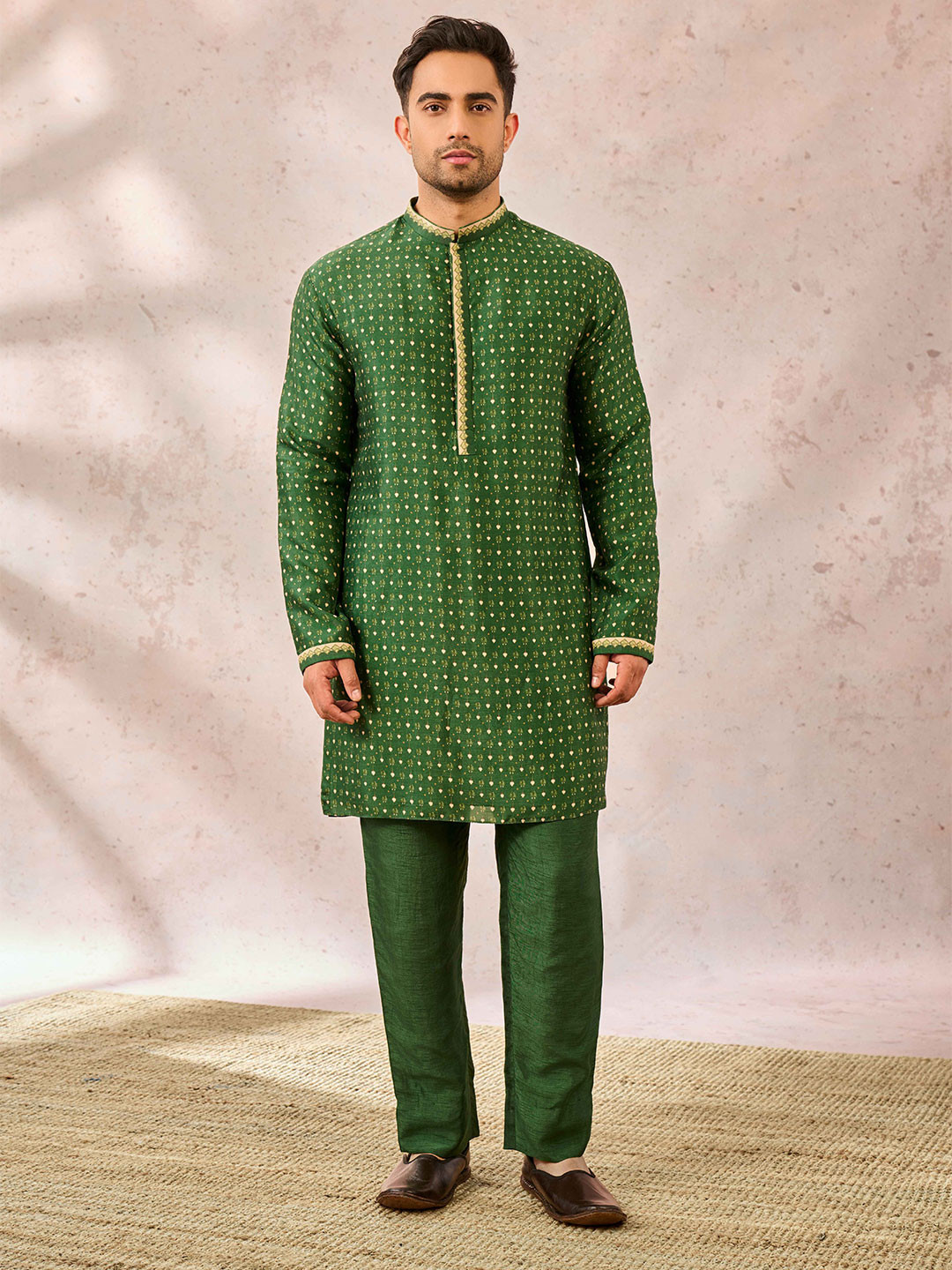 Masaba Men Heart Shaped Printed Pure Silk Kurta with Trousers