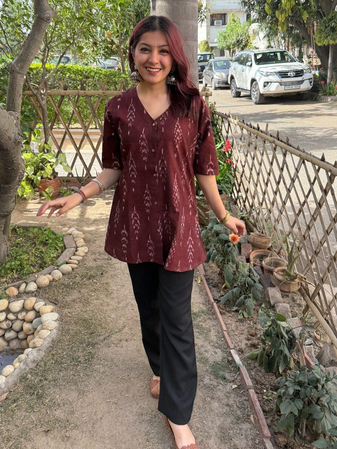 SHRIYANI Women Printed V-Neck Pure Cotton Kurti