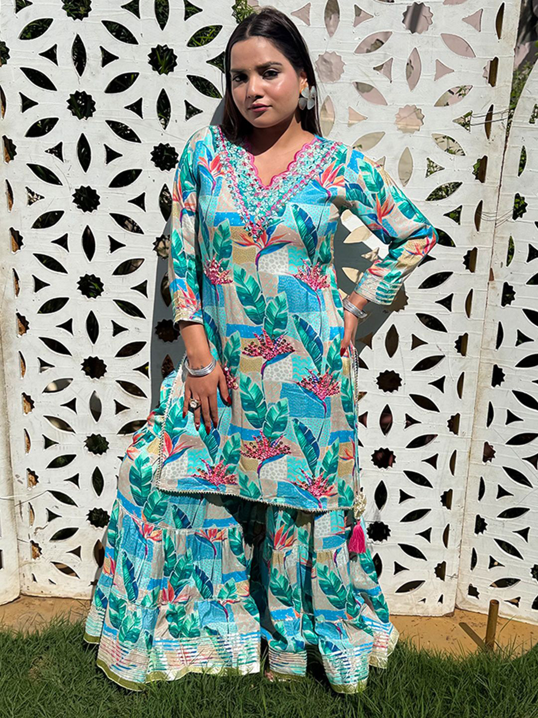 27 Drapes Women V-Neck Cotton Salwar