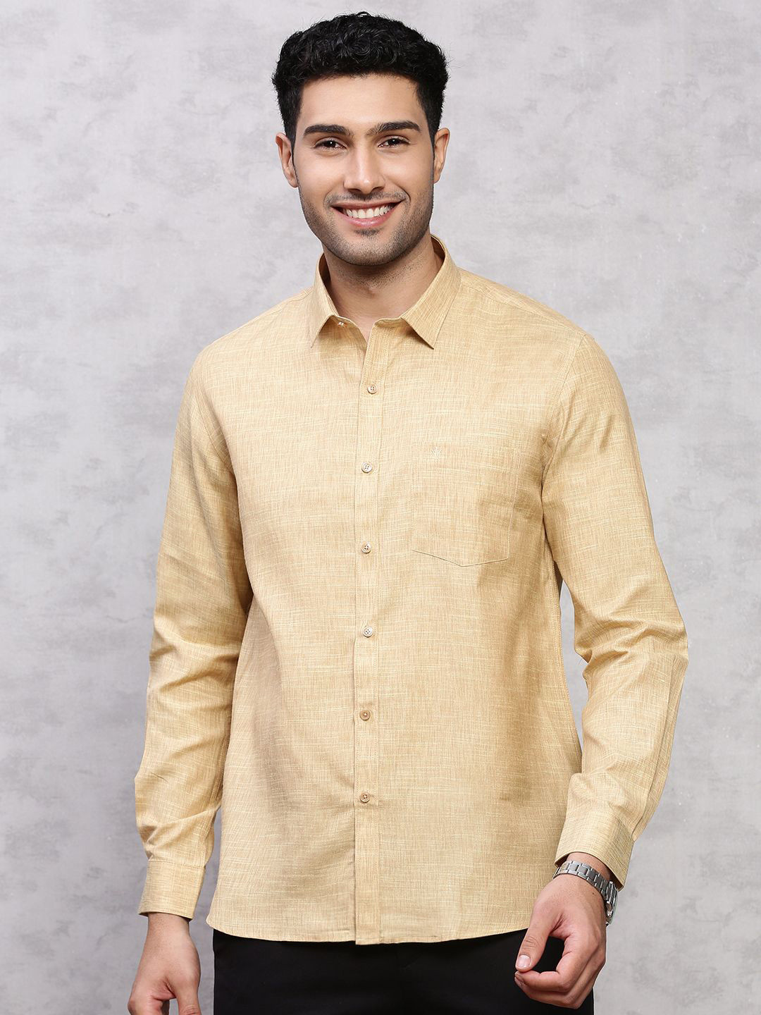 Ramraj Men Solid Dark Sandal Spread Collar Regular Fit Long sleeve Shirt