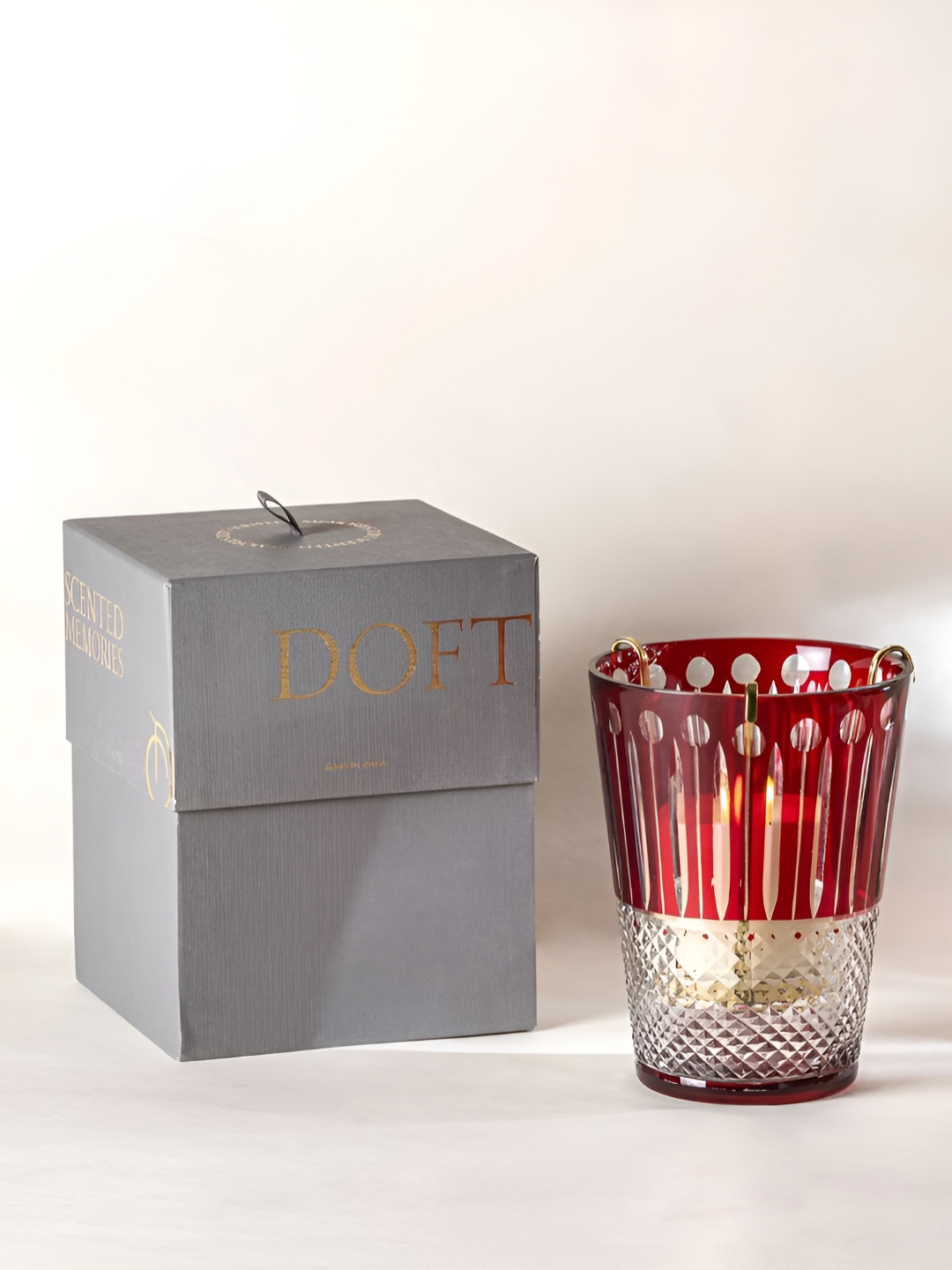 DOFT CANDLES Royal Hurricane White Amber & Tonka Abstract Geometric Regular Jar Candles