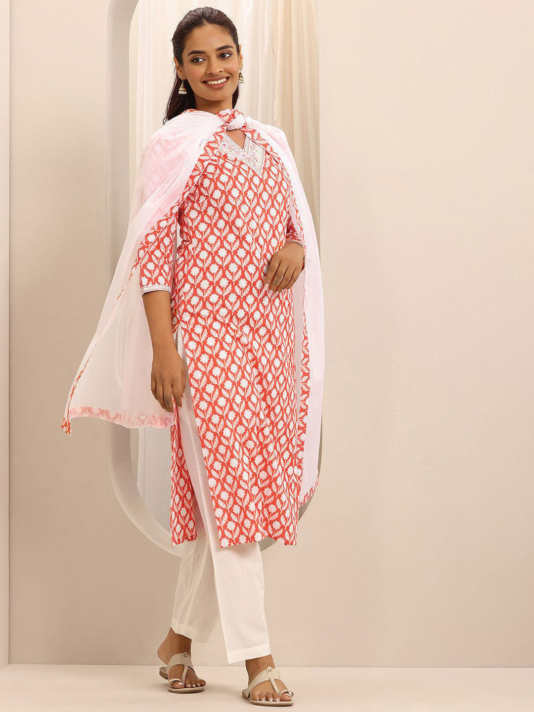 Gerua By Libas Floral Printed V-Neck Straight Kurta With Trousers & Dupatta
