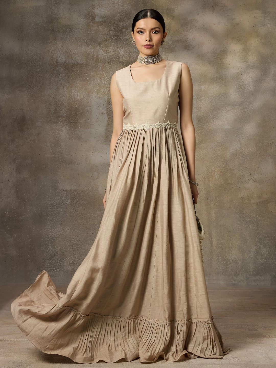 Rivaar By Rocky Star Solid Gathered or Pleated Round Neck Maxi Dress