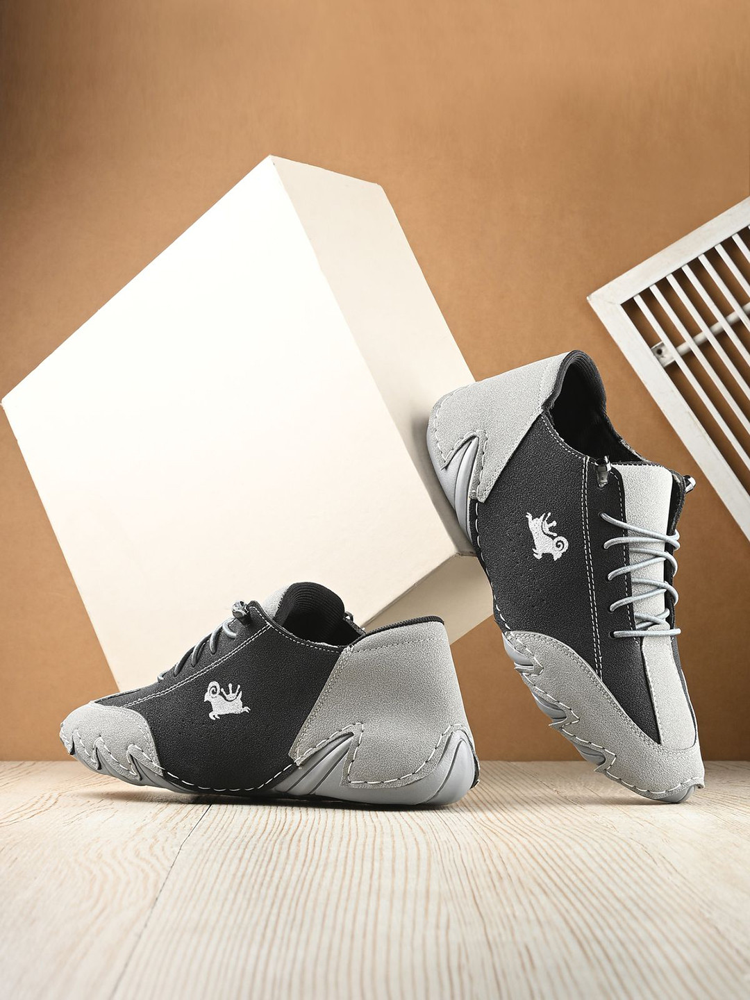 Corsac Men Fashion