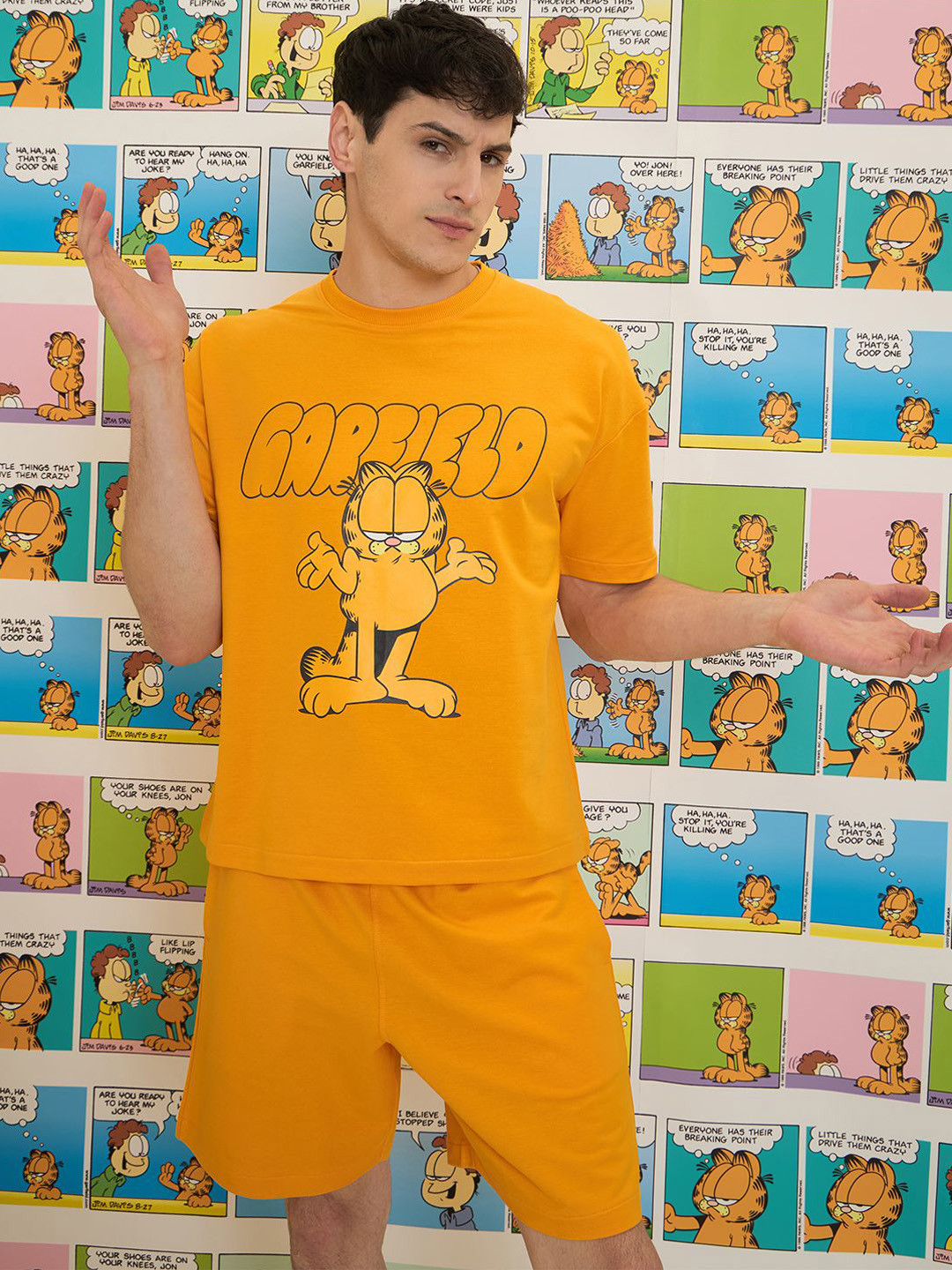 Sweet Dreams Men Garfield Characters Shorts Set