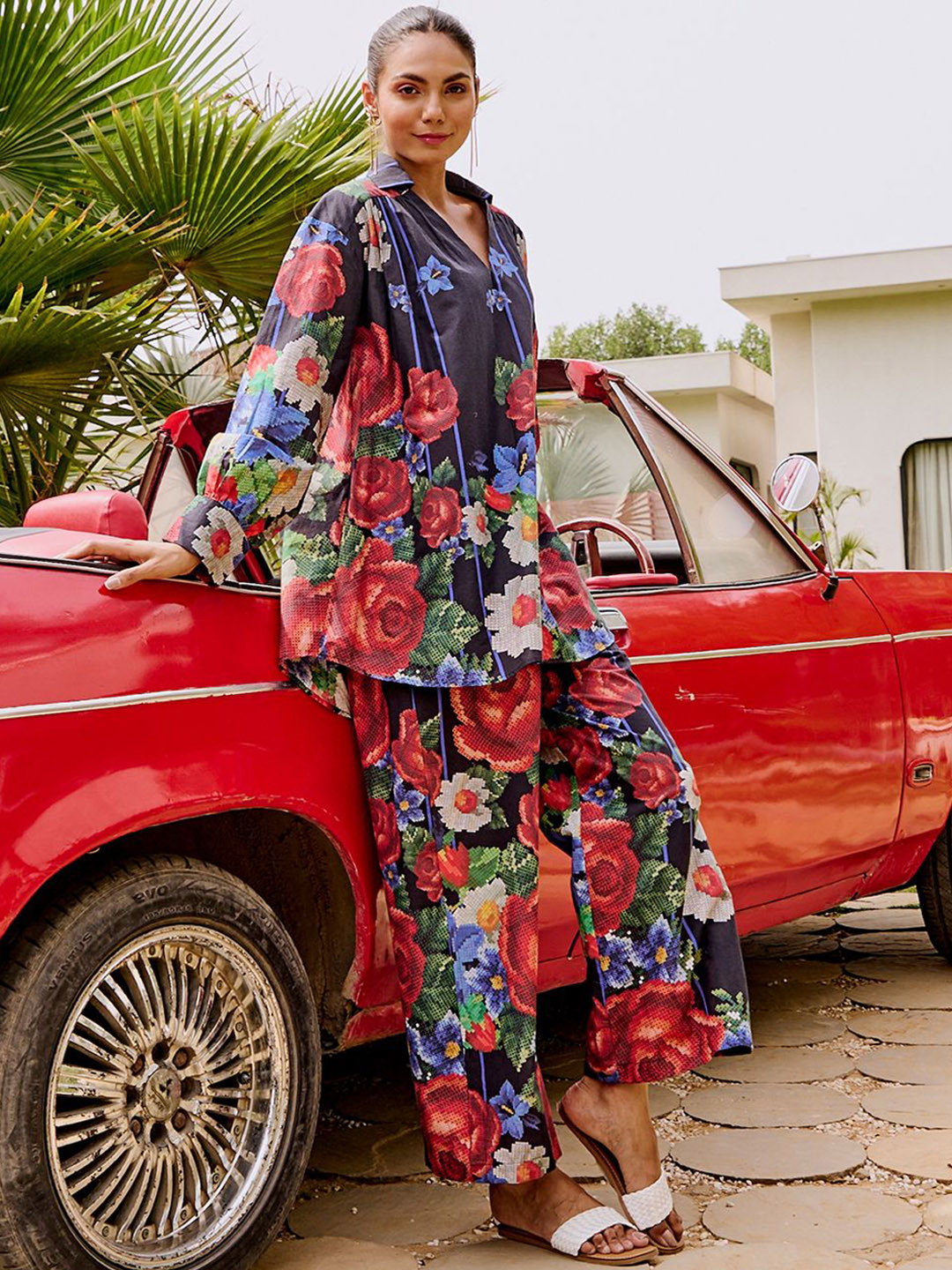 HOUSE OF FETT Women Floral Printed Relaxed Straight Leg Loose Fit High-Rise Zip Trousers