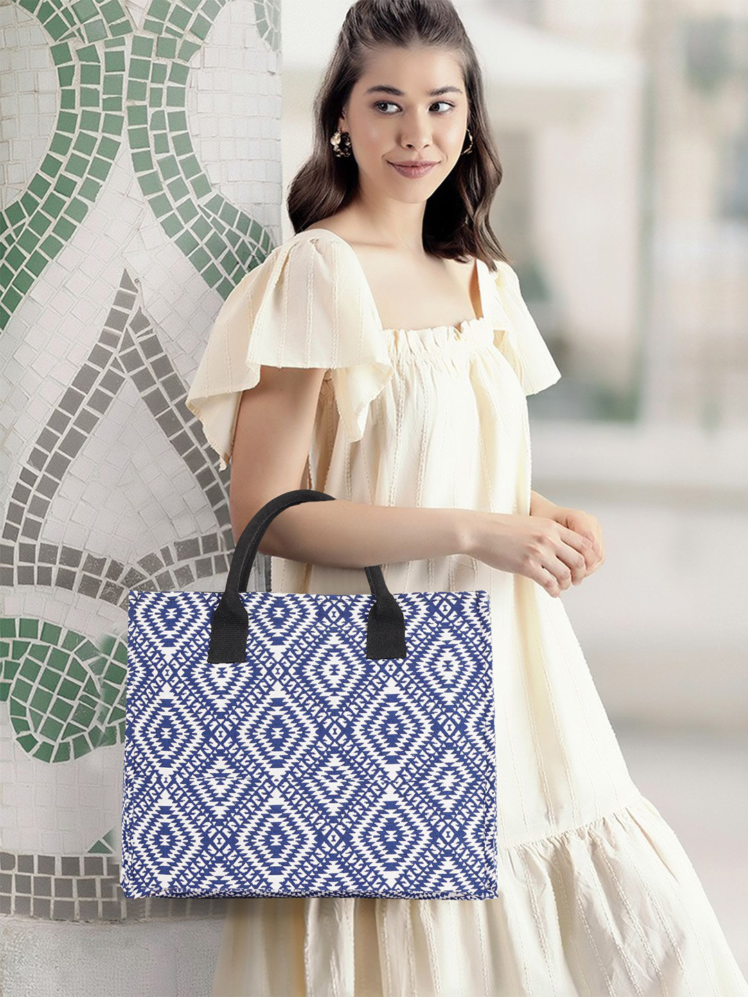 LADY QUINTON Women Shoulder Bag