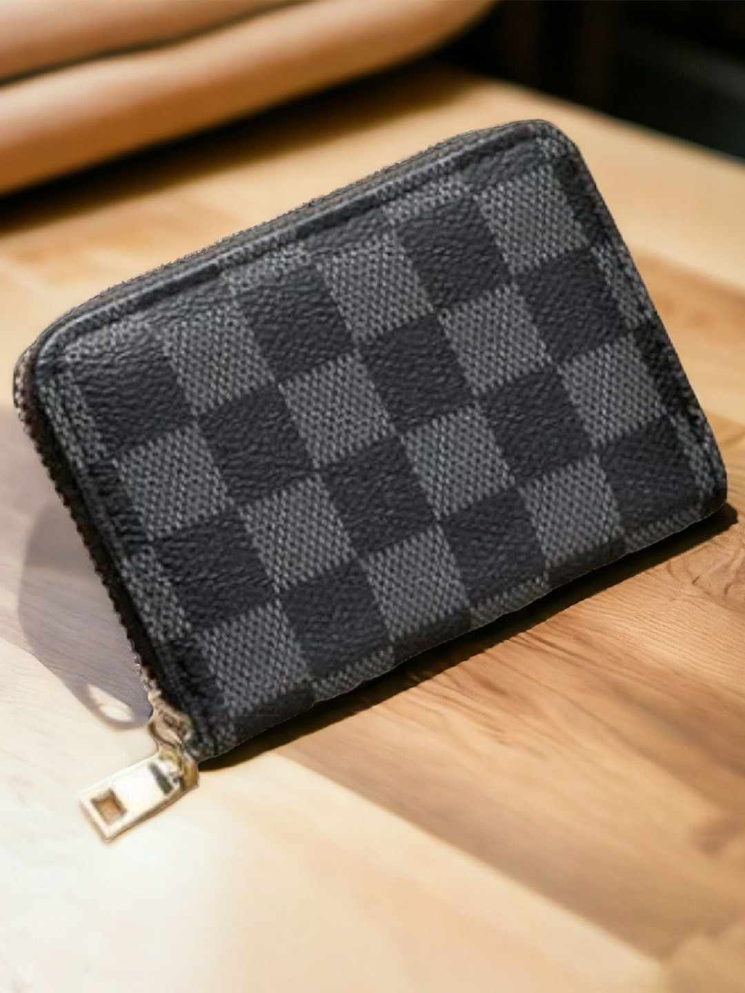 SZN Men Flap Coin Pocket Zip Detail Leather Card Holder