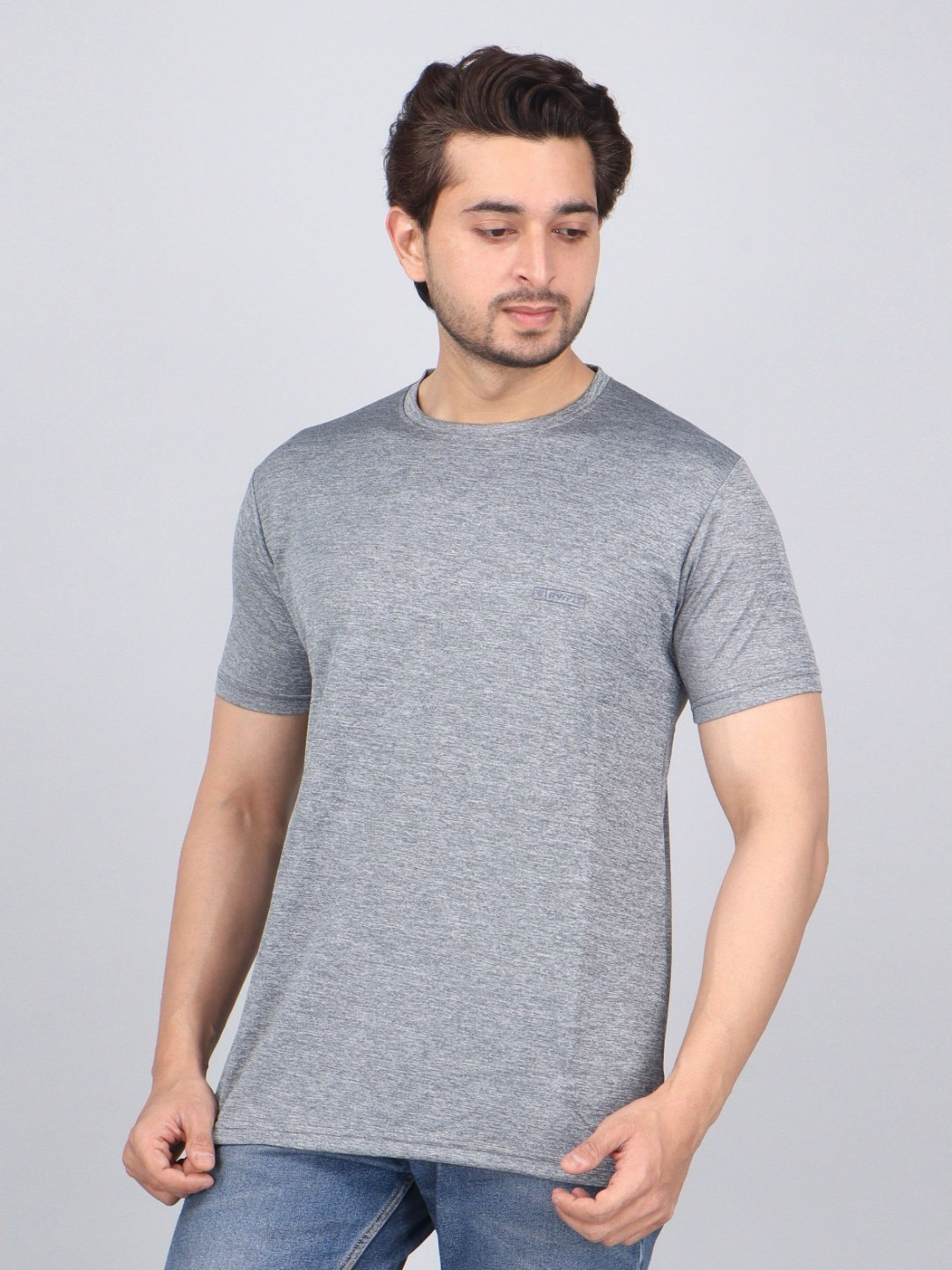 WILD ELEPHANT Men Solid Round Neck T-shirt