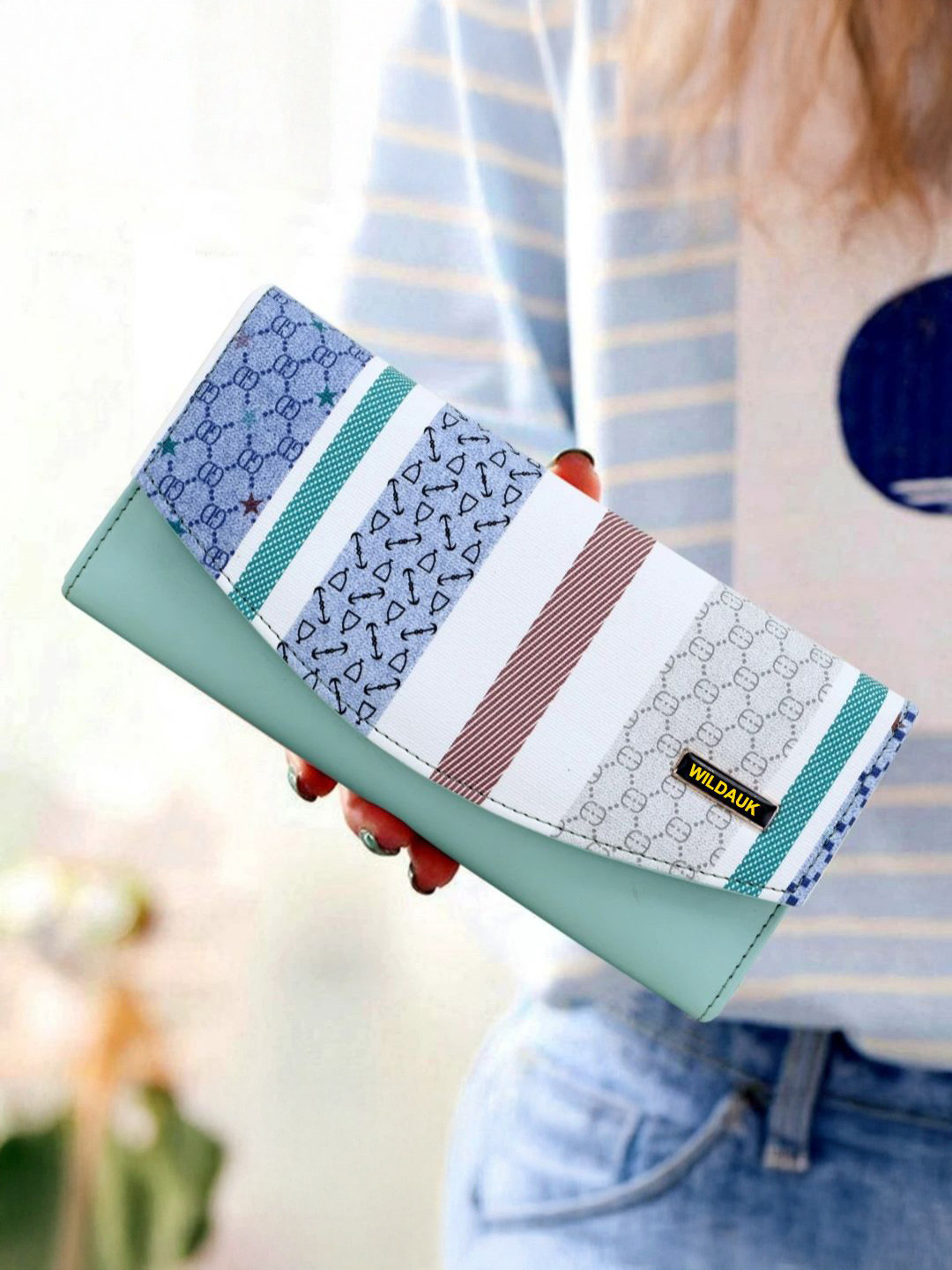 WILDAUK Printed Envelope Clutch