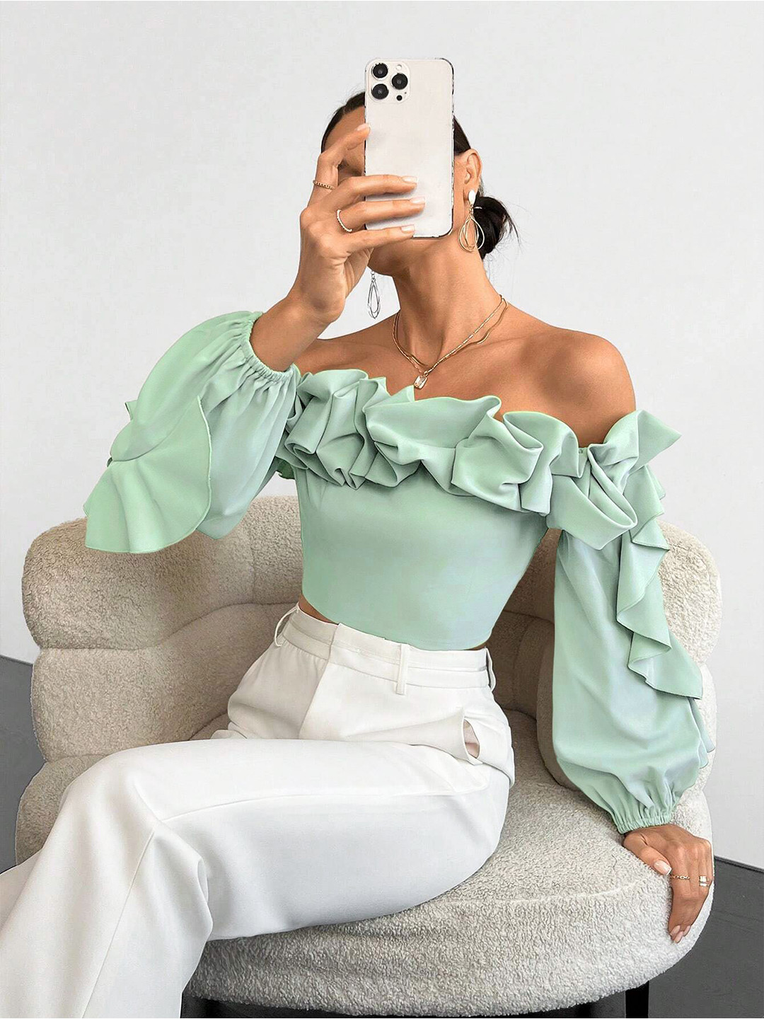 Stylecast X Slyck Women Solid Pattern Off-Shoulder Sleeves Crop Top