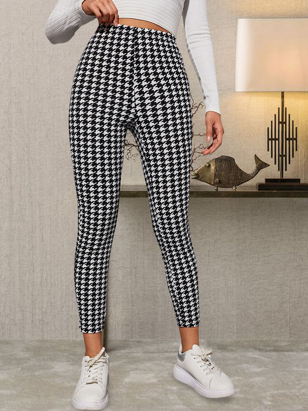 Moda Rapido Women Skinny Fit Mid-Rise Geometric Trousers