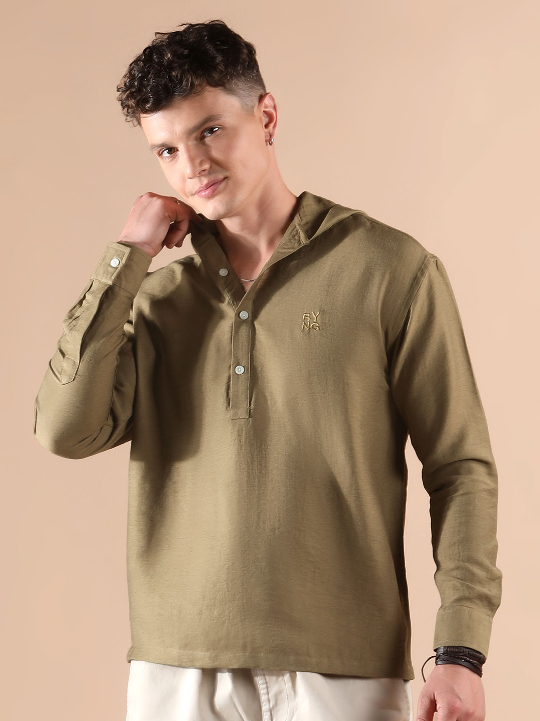 Beyoung Men Classic Relaxed Fit Solid Hooded Casual Shirt