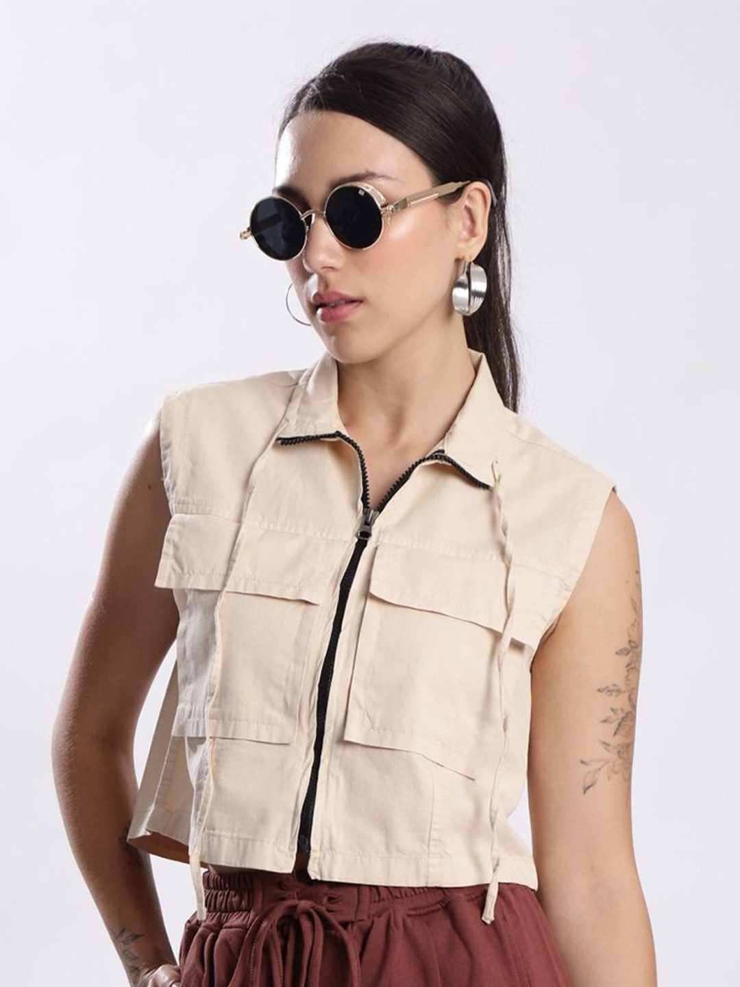 The Roadster Lifestyle Co. Women Pure Cotton Sleeveless Utility Pocket Crop Top