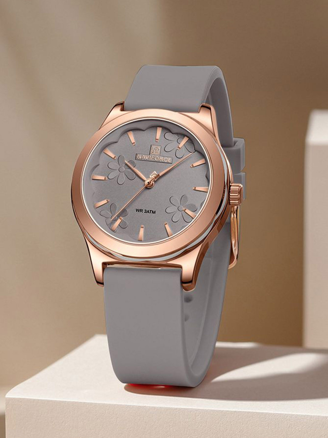 Naviforce Women Dial & Straps Analogue Watch NF5051 RG GY GY