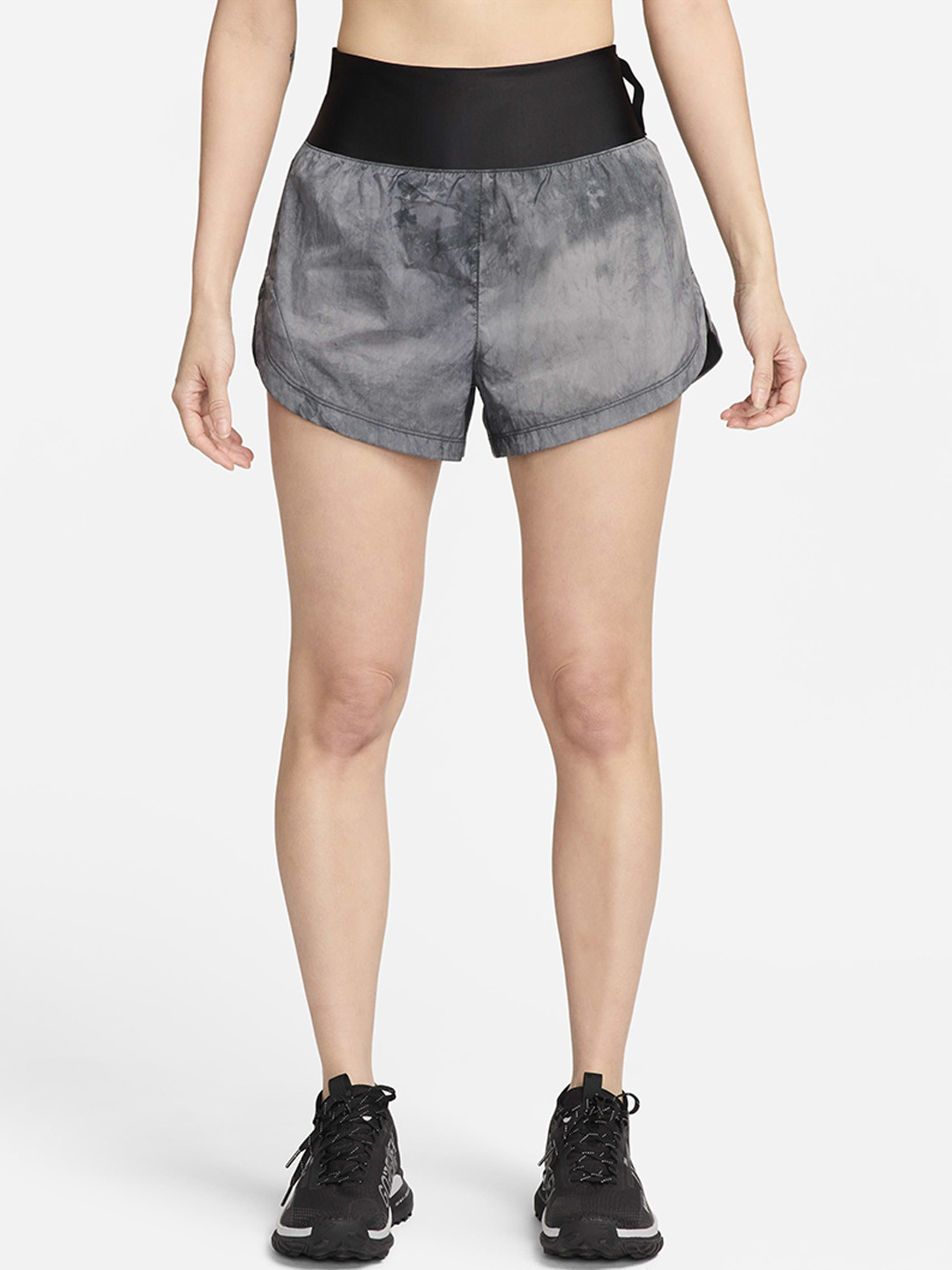 Nike Trail Women's Repel Mid-Rise 8cm (approx.) Brief-Lined Running Shorts