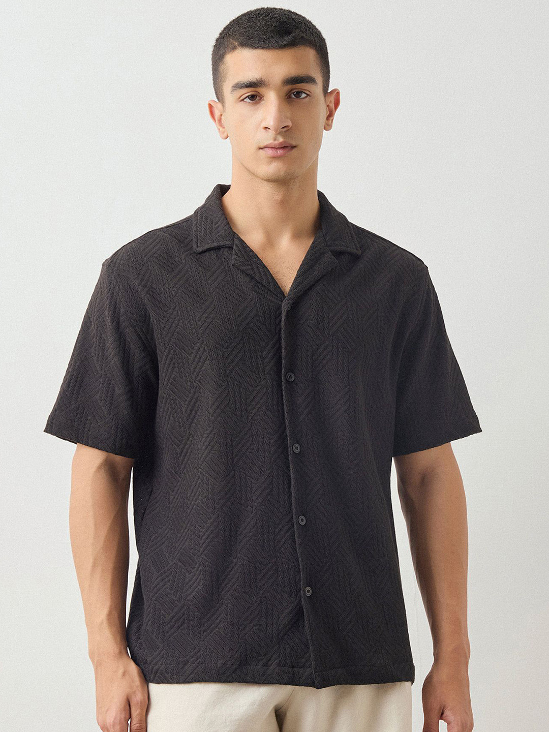 Red Flame Men Boxy Fit Textured Cuban Collar Casual Shirt