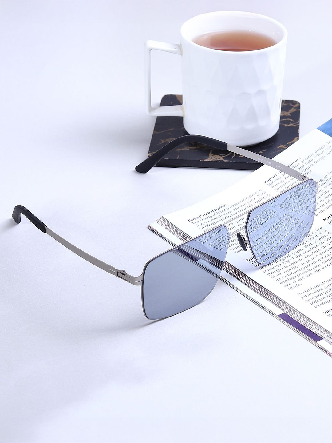 HASHTAG EYEWEAR Men Rectangle Sunglasses with Polarised Lens EVAI-7309-M03-