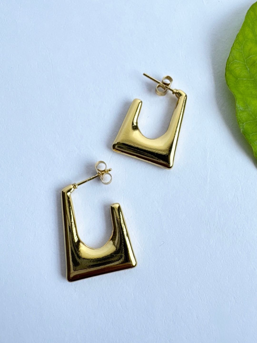 The Jewellery Tale Stainless Steel Gold-Plated Contemporary Half Hoop Earrings